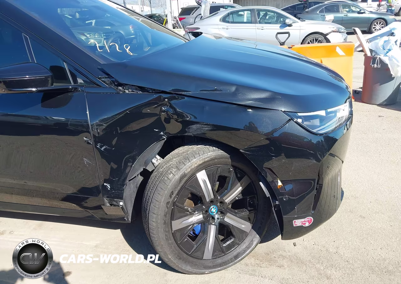 2025 BMW Ix xDrive50 VIN:WB523CF00SCS07882 - 6