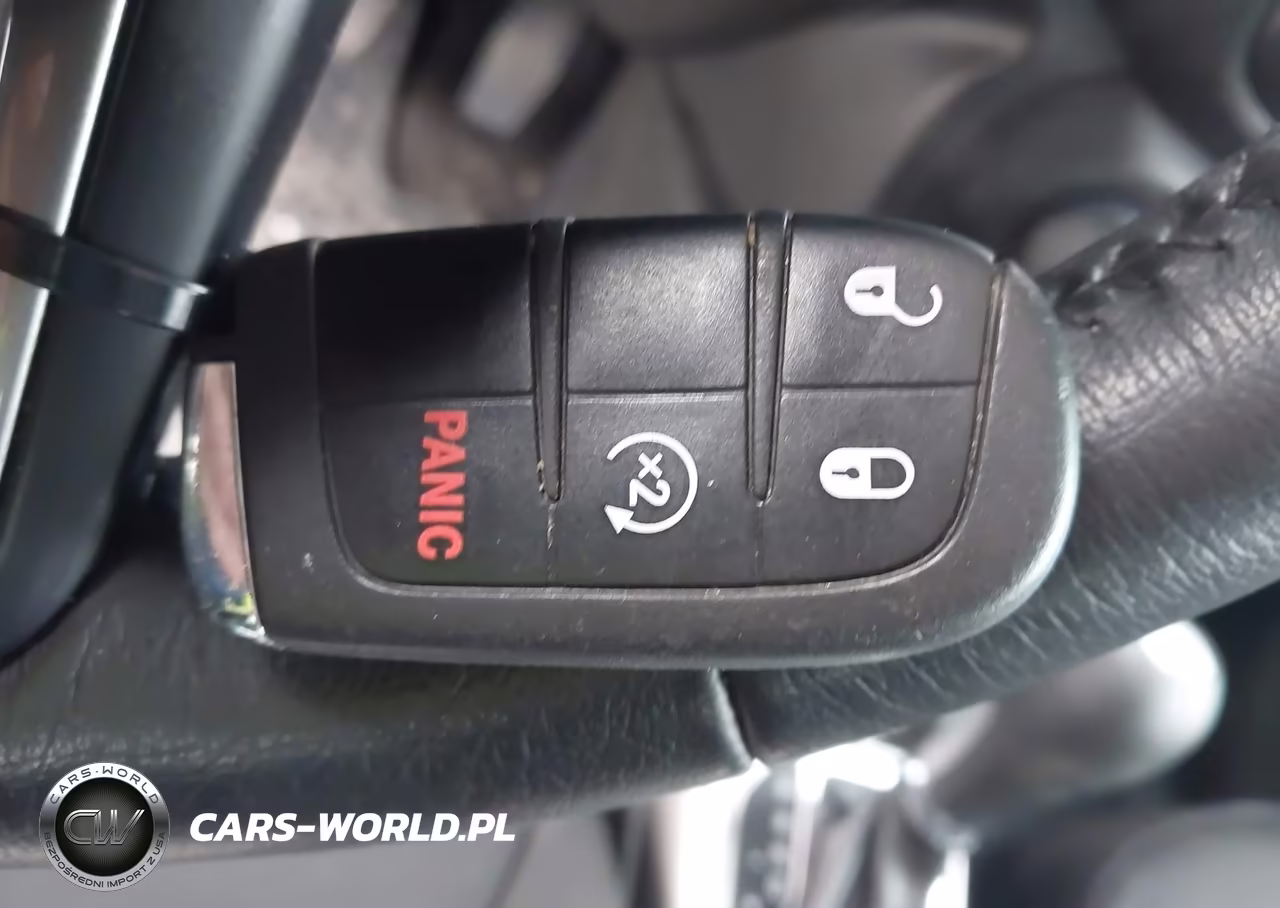 2022 Jeep Renegade Latitude 4X4 VIN:ZACNJDB11NPN71785 - 11