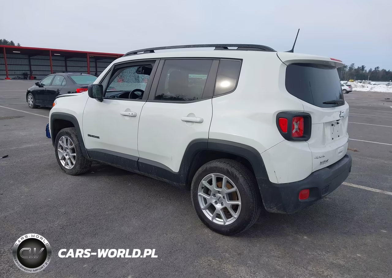 2022 Jeep Renegade Latitude 4X4 VIN:ZACNJDB11NPN71785 - 3