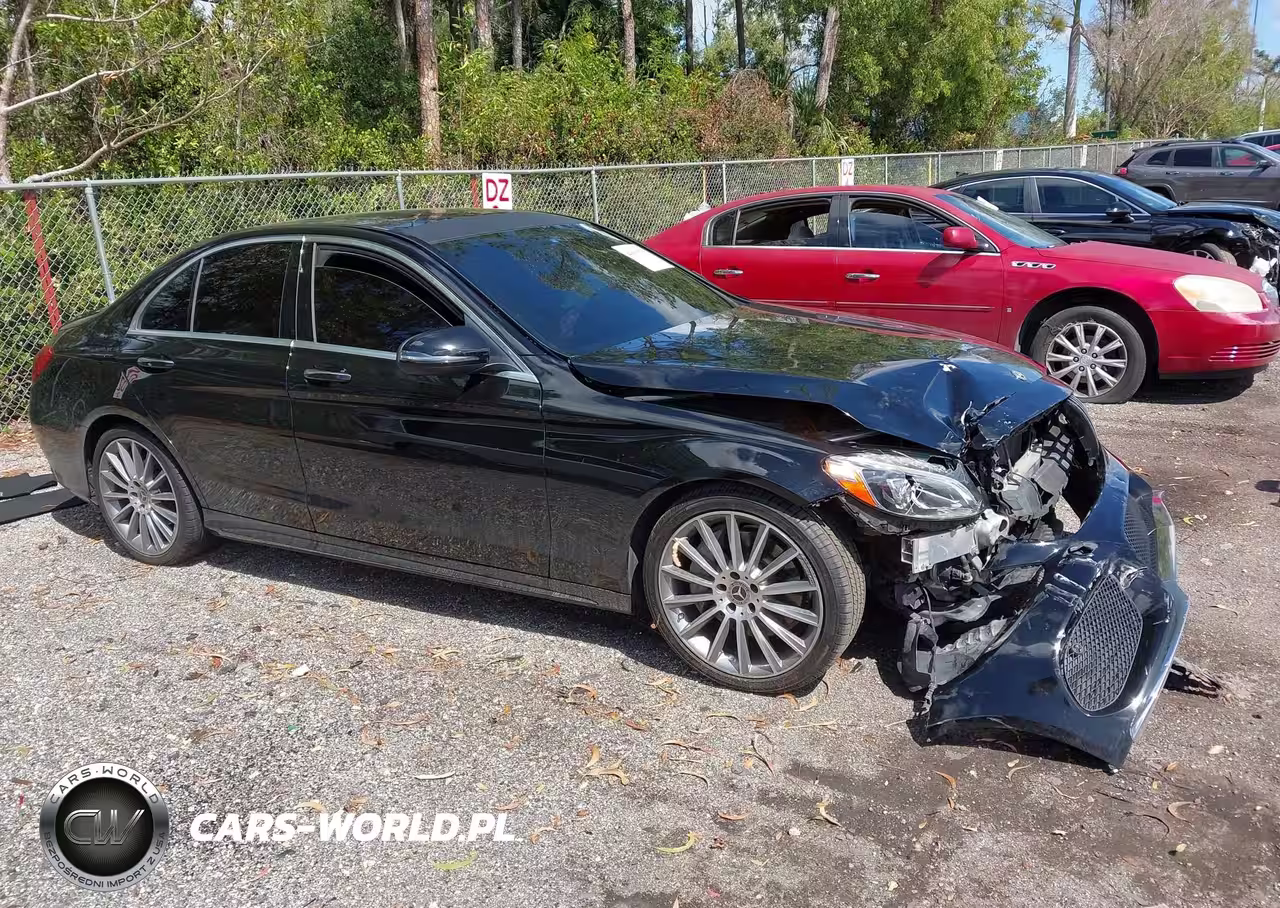 2018 Mercedes-Benz C 300