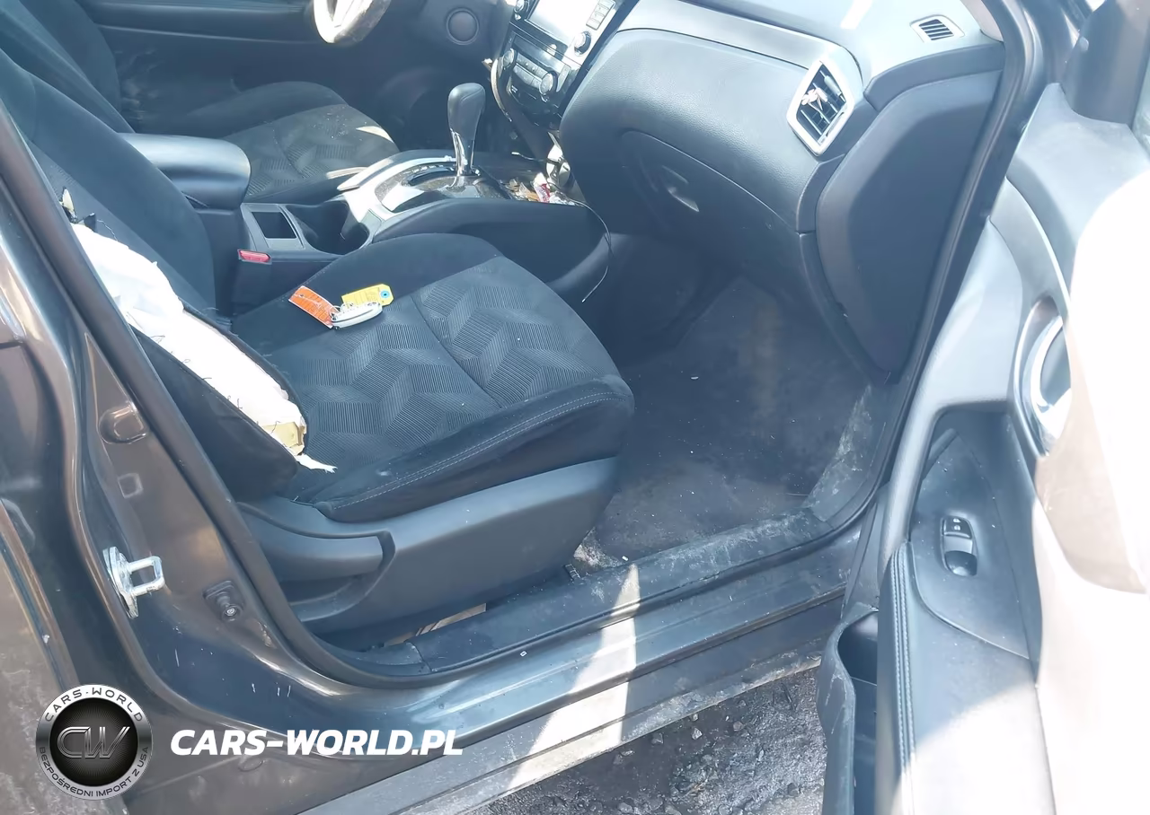 2014 Nissan Rogue Sv VIN:5N1AT2MV7EC845345 - 5