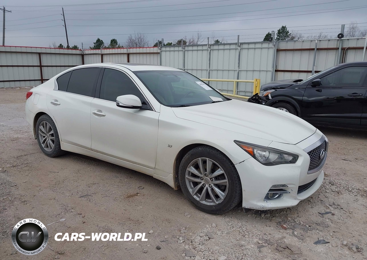 2015 Infiniti Q50 Premium