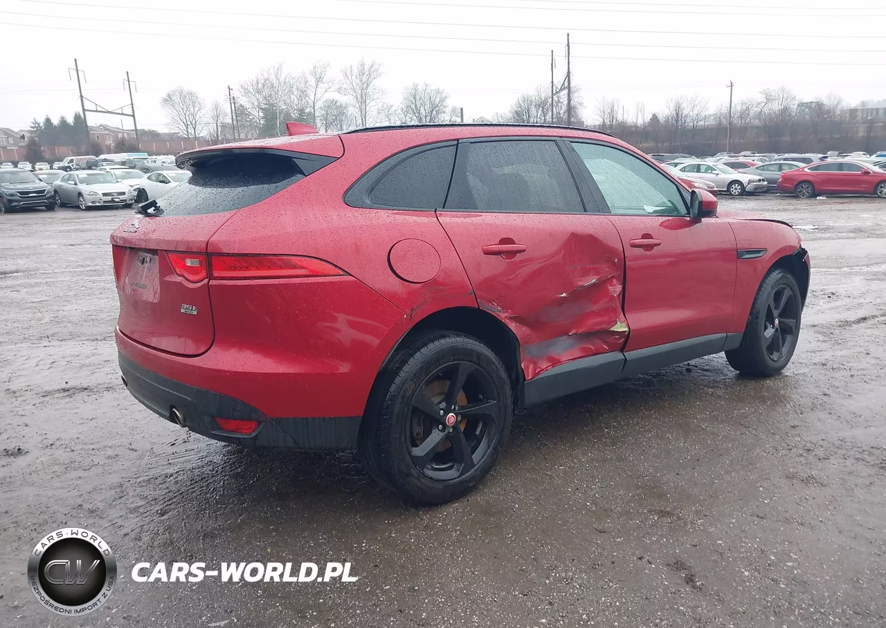 2017 Jaguar F-Pace 35T Premium VIN:SADCJ2BV5HA092408 - 4