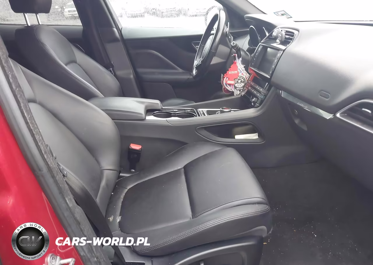 2017 Jaguar F-Pace 35T Premium VIN:SADCJ2BV5HA092408 - 5