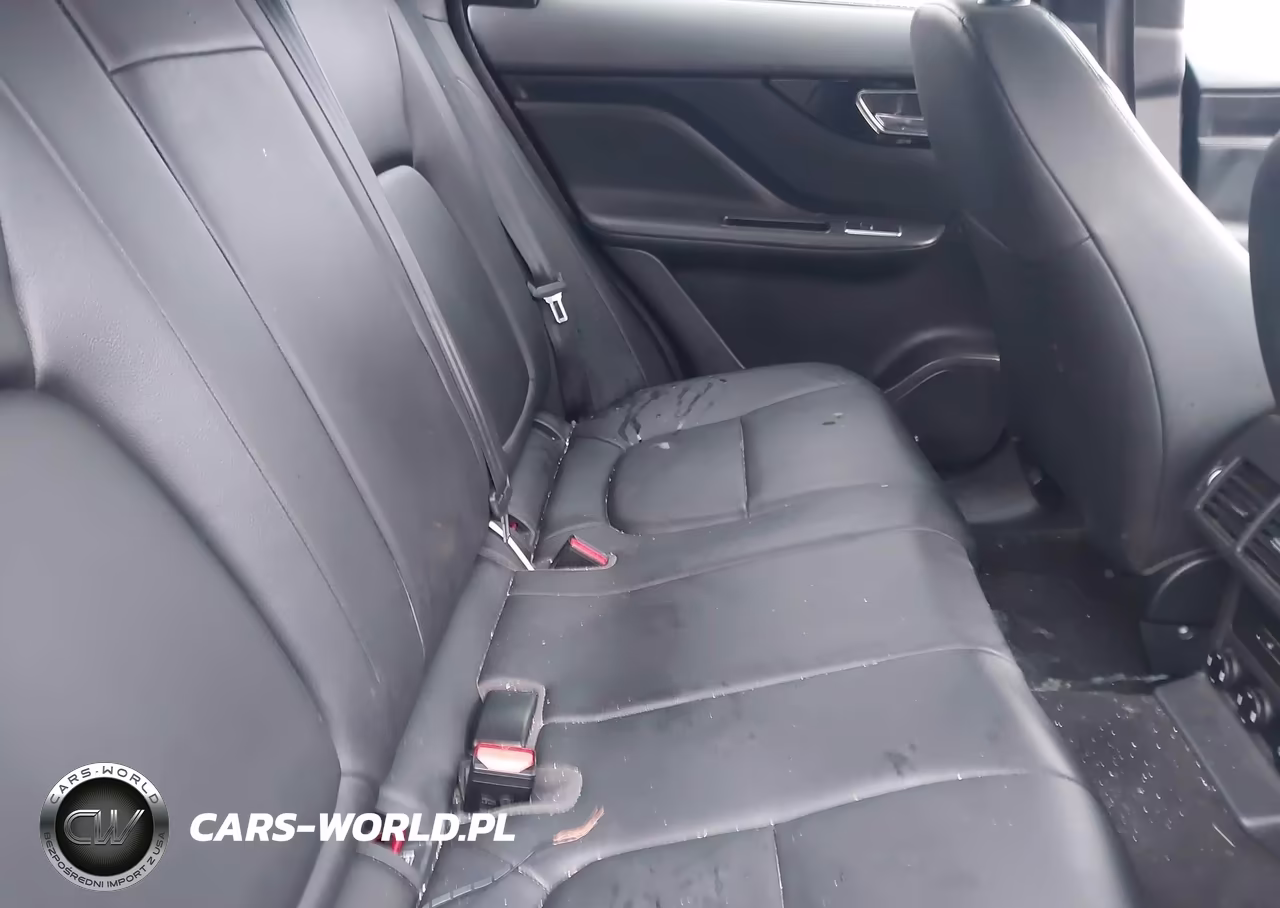 2017 Jaguar F-Pace 35T Premium VIN:SADCJ2BV5HA092408 - 8
