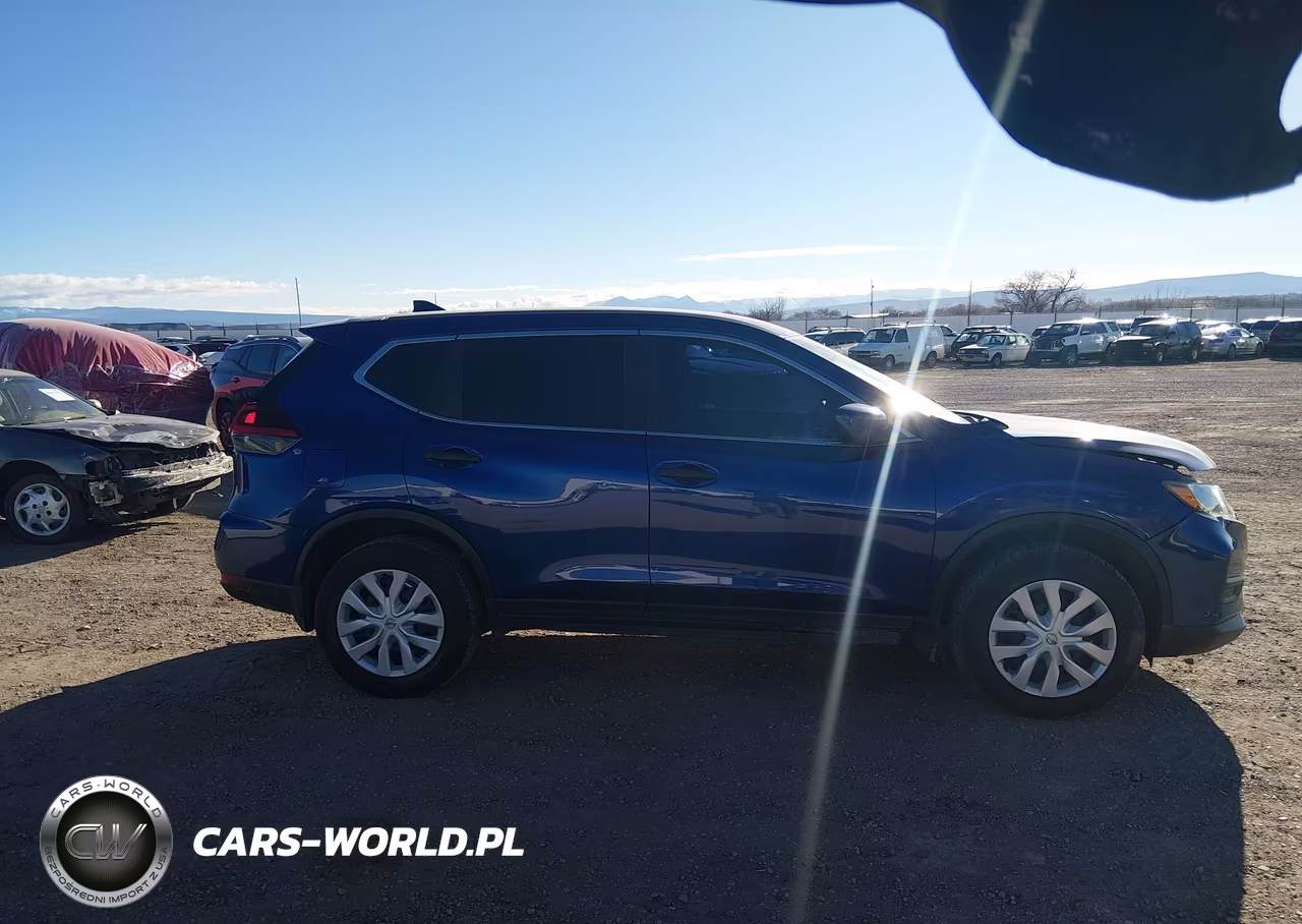 2018 Nissan Rogue S VIN:5N1AT2MV5JC716790 - 13