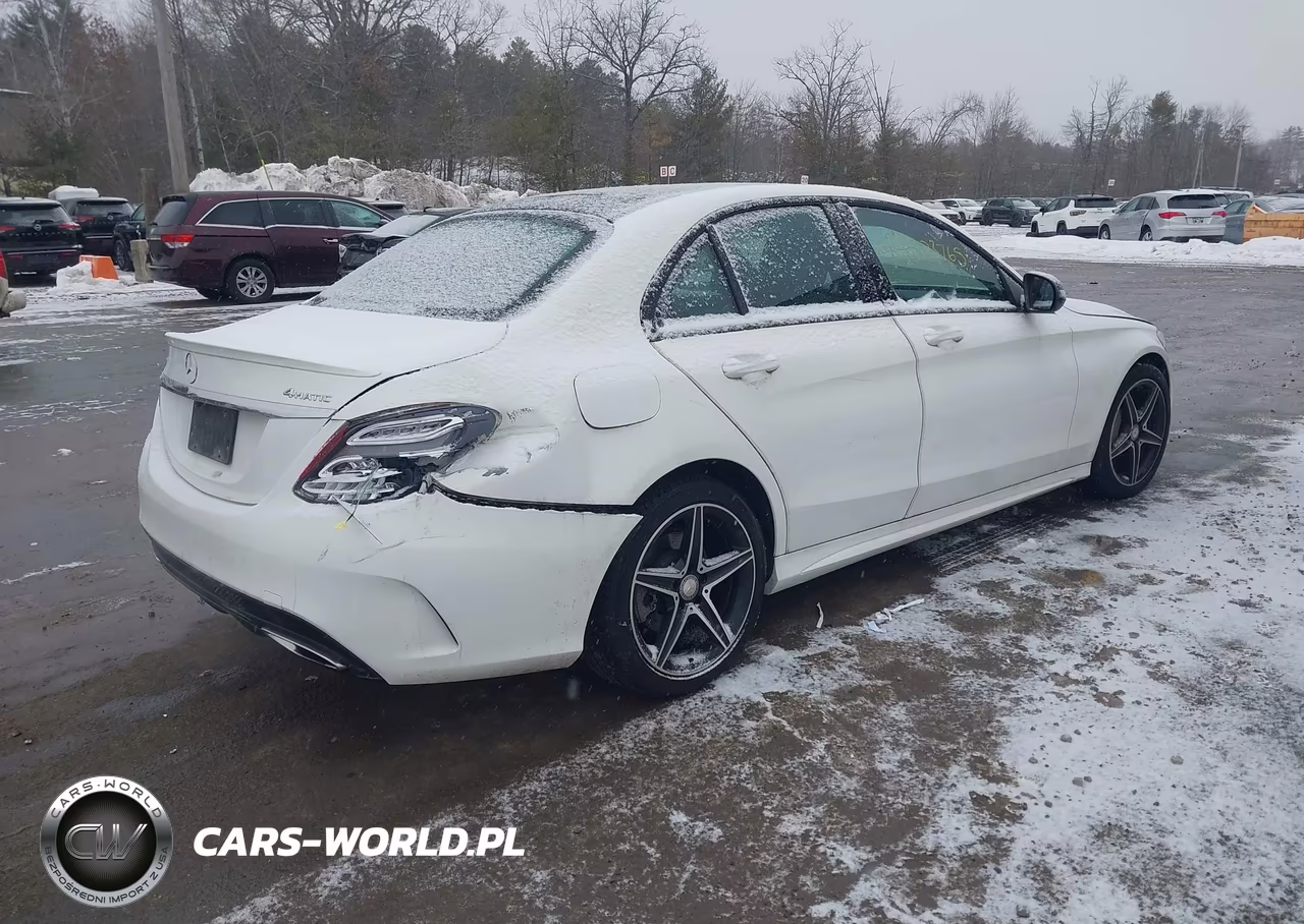 2016 Mercedes-Benz C 300 Sport 4Matic VIN:55SWF4KB5GU110664 - 4