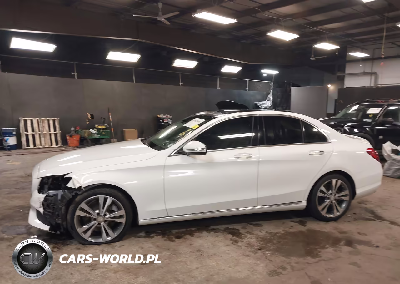2015 Mercedes-Benz C 300 4Matic VIN:55SWF4KB5FU031302 - 15