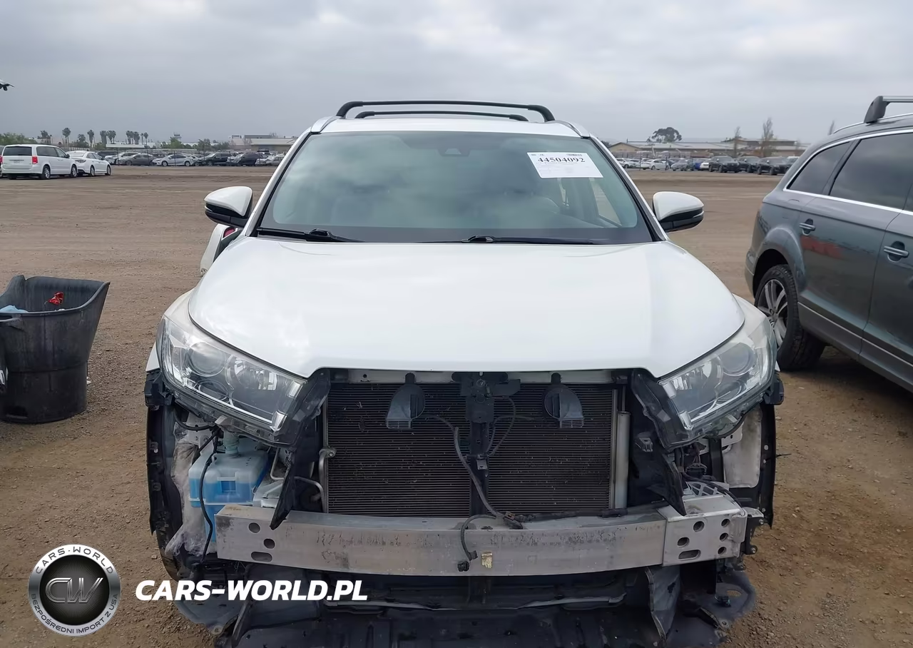 2018 Toyota Highlander Limited VIN:5TDDZRFH9JS859353 - 13