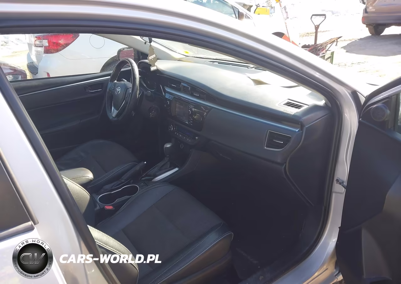 2015 Toyota Corolla S Plus VIN:2T1BURHE7FC241988 - 5