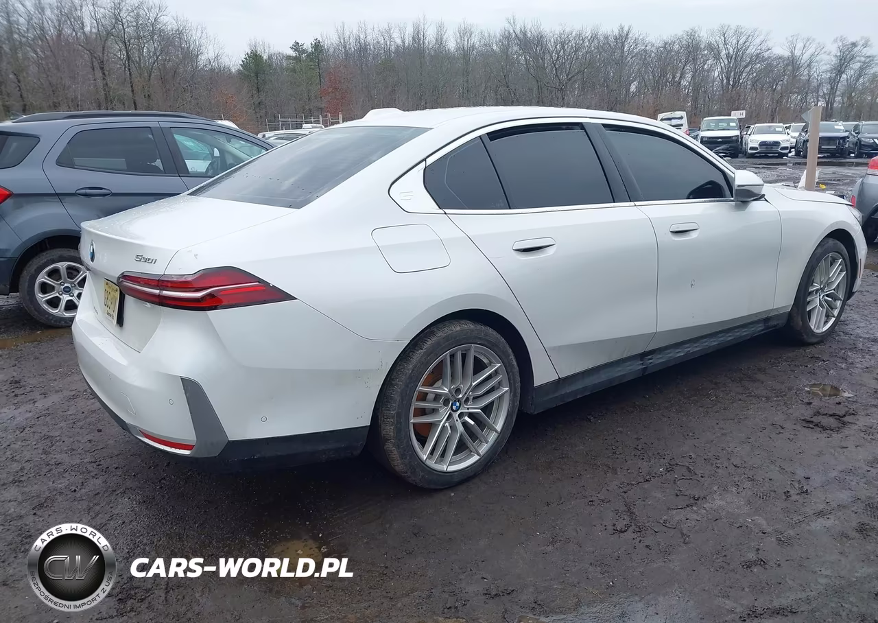 2024 BMW 530I xDrive VIN:WBA53FJ04RCR14145 - 4
