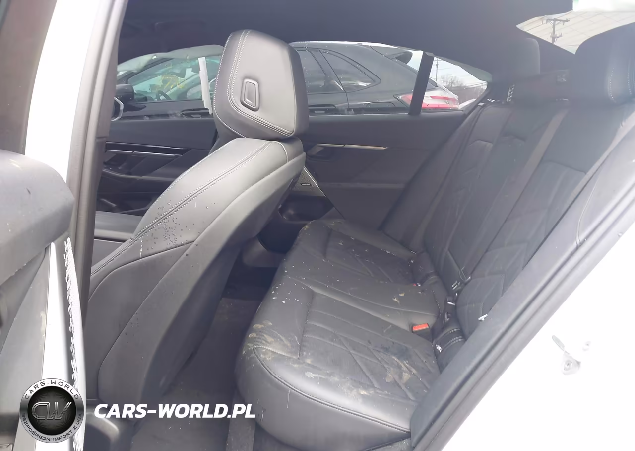 2024 BMW 530I xDrive VIN:WBA53FJ04RCR14145 - 8