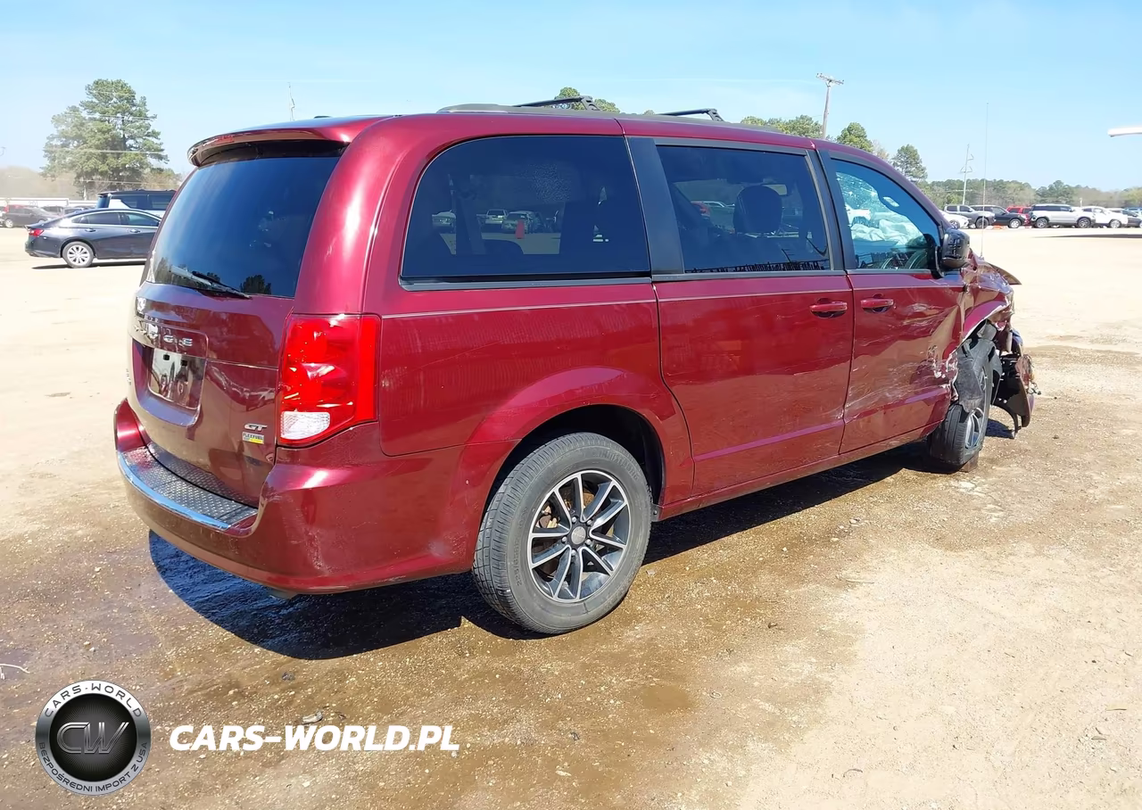 2018 Dodge Grand Caravan Gt VIN:2C4RDGEG0JR297059 - 4