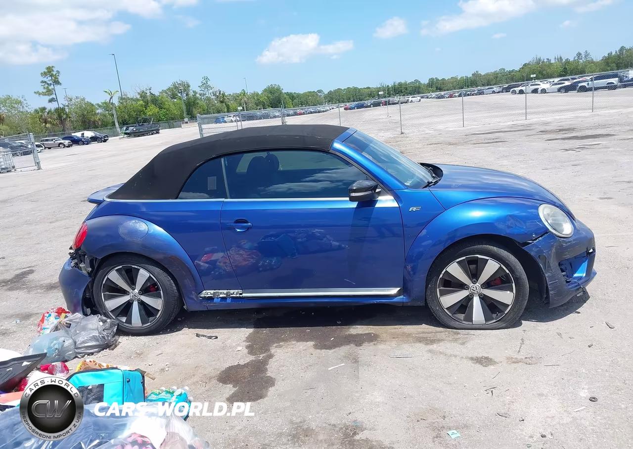 2014 Volkswagen Beetle 2.0T R-Line VIN:3VW7T7AT5EM813875 - 13