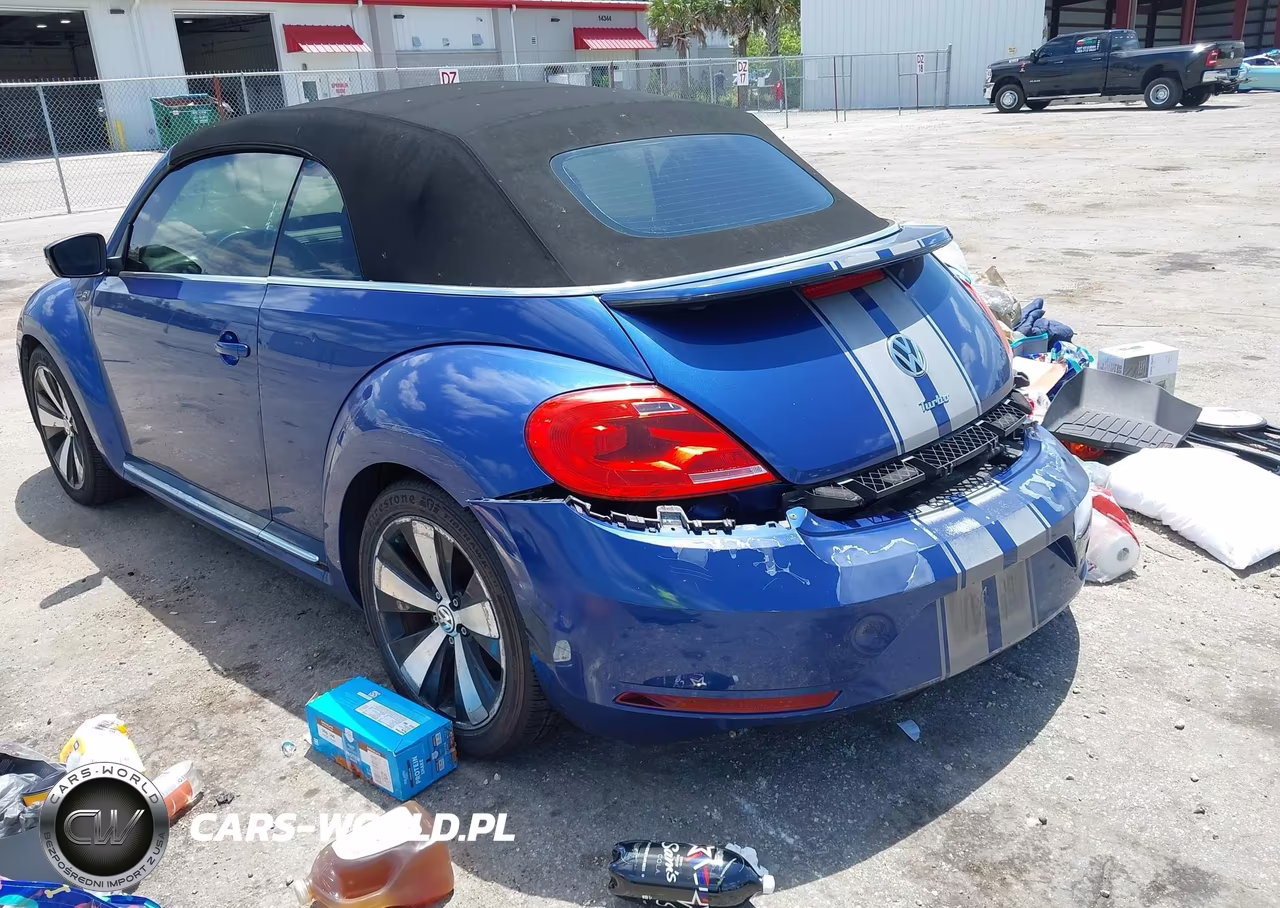 2014 Volkswagen Beetle 2.0T R-Line VIN:3VW7T7AT5EM813875 - 18