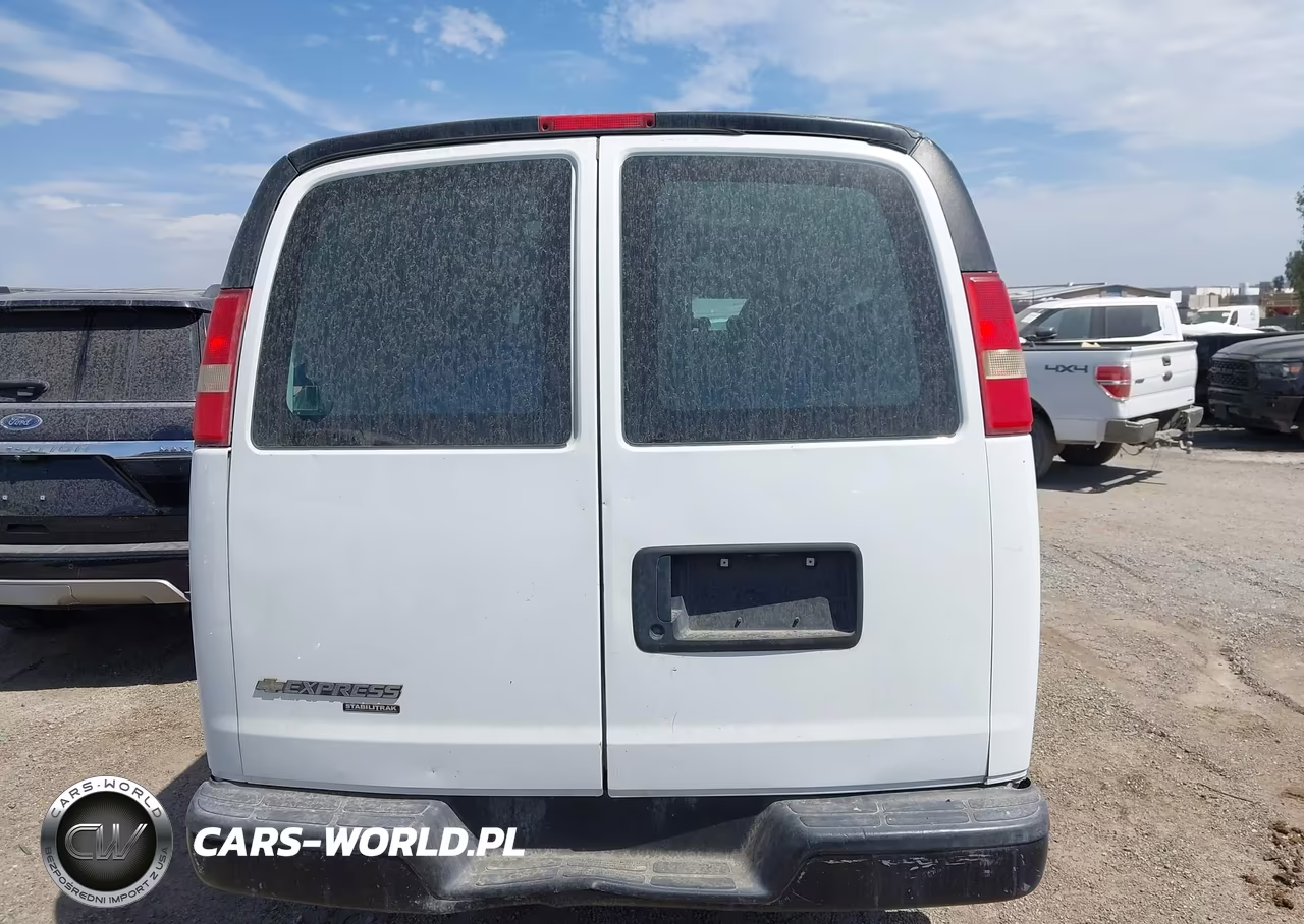 2014 Chevrolet Express 2500 Work Van VIN:1GCWGFBA8E1122900 - 17