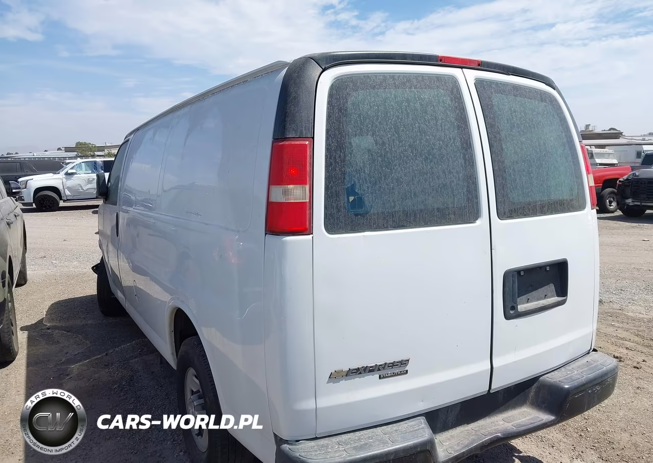 2014 Chevrolet Express 2500 Work Van VIN:1GCWGFBA8E1122900 - 3
