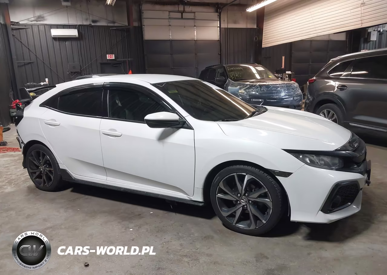 2018 Honda Civic Sport VIN:SHHFK7G4XJU214789 - 14