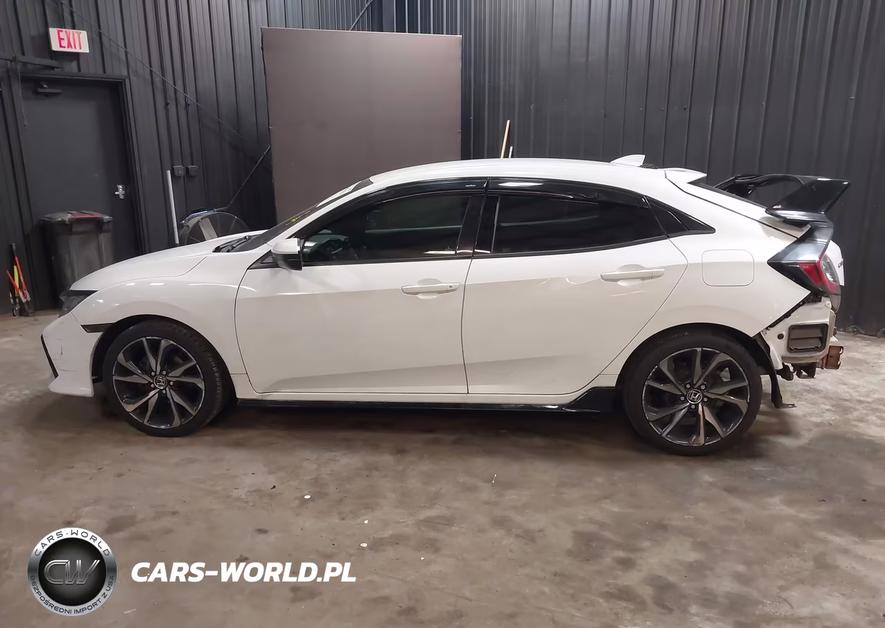 2018 Honda Civic Sport VIN:SHHFK7G4XJU214789 - 15
