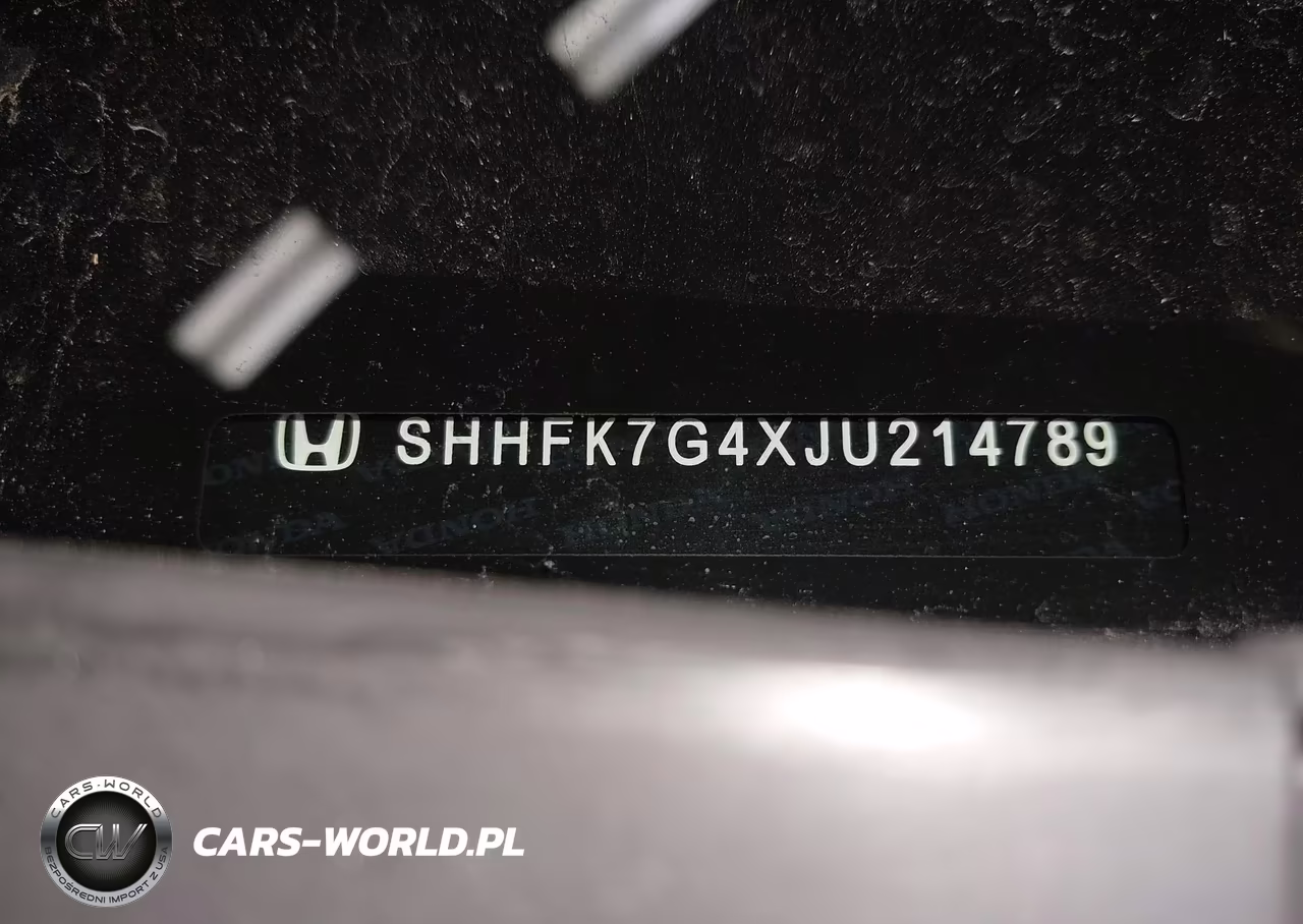 2018 Honda Civic Sport VIN:SHHFK7G4XJU214789 - 19