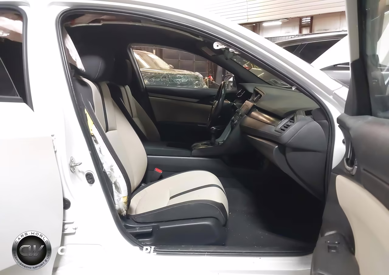 2018 Honda Civic Sport VIN:SHHFK7G4XJU214789 - 5