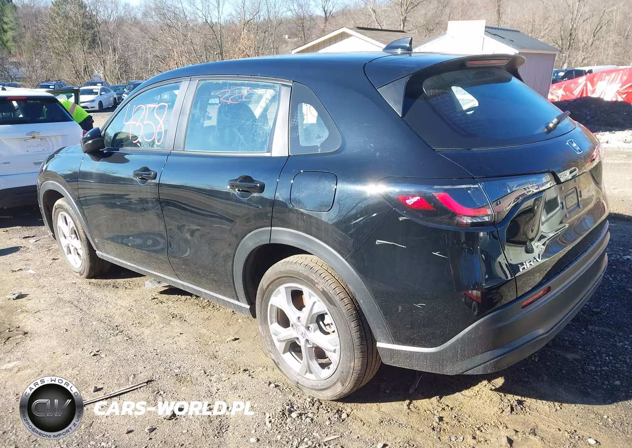 2025 Honda Hr-V Awd Lx VIN:3CZRZ2H3XSM784320 - 3