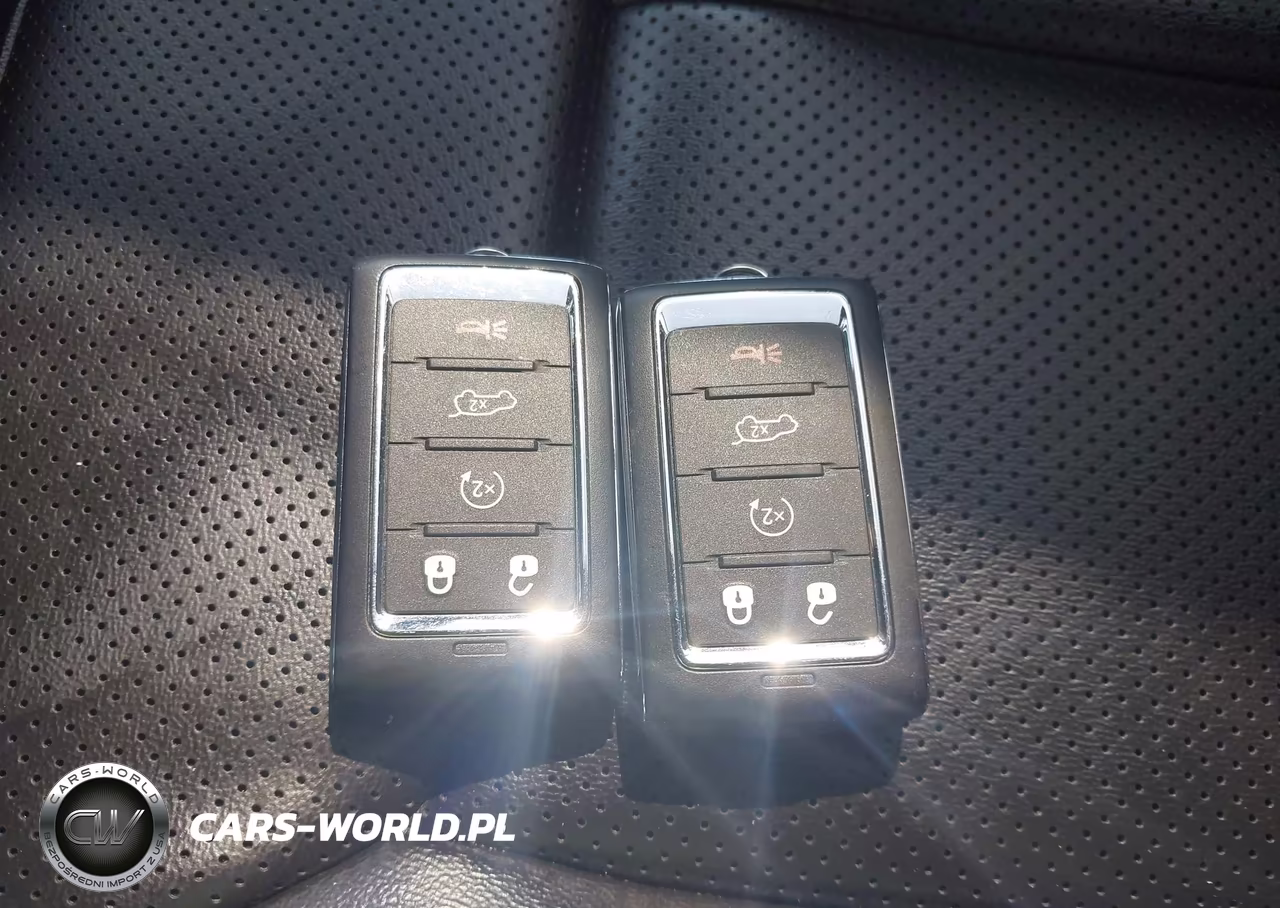2024 Jeep Grand Cherokee L Limited 4X4 VIN:1C4RJKBG8R8543797 - 11