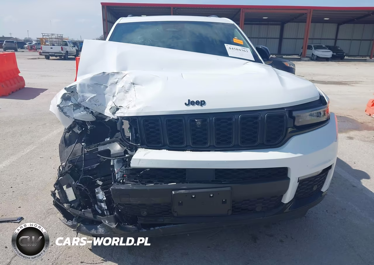 2024 Jeep Grand Cherokee L Limited 4X4 VIN:1C4RJKBG8R8543797 - 12