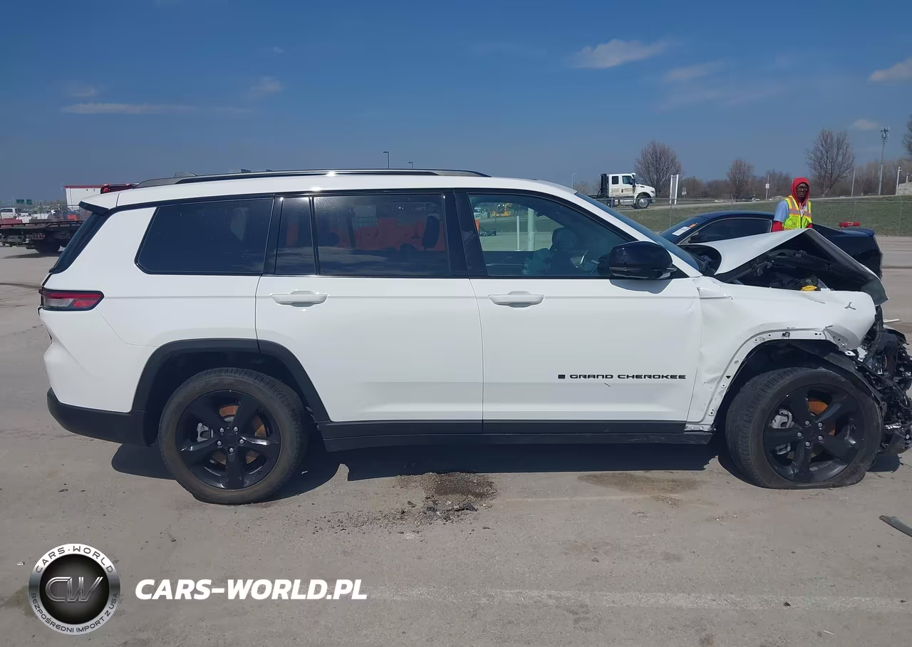 2024 Jeep Grand Cherokee L Limited 4X4 VIN:1C4RJKBG8R8543797 - 13