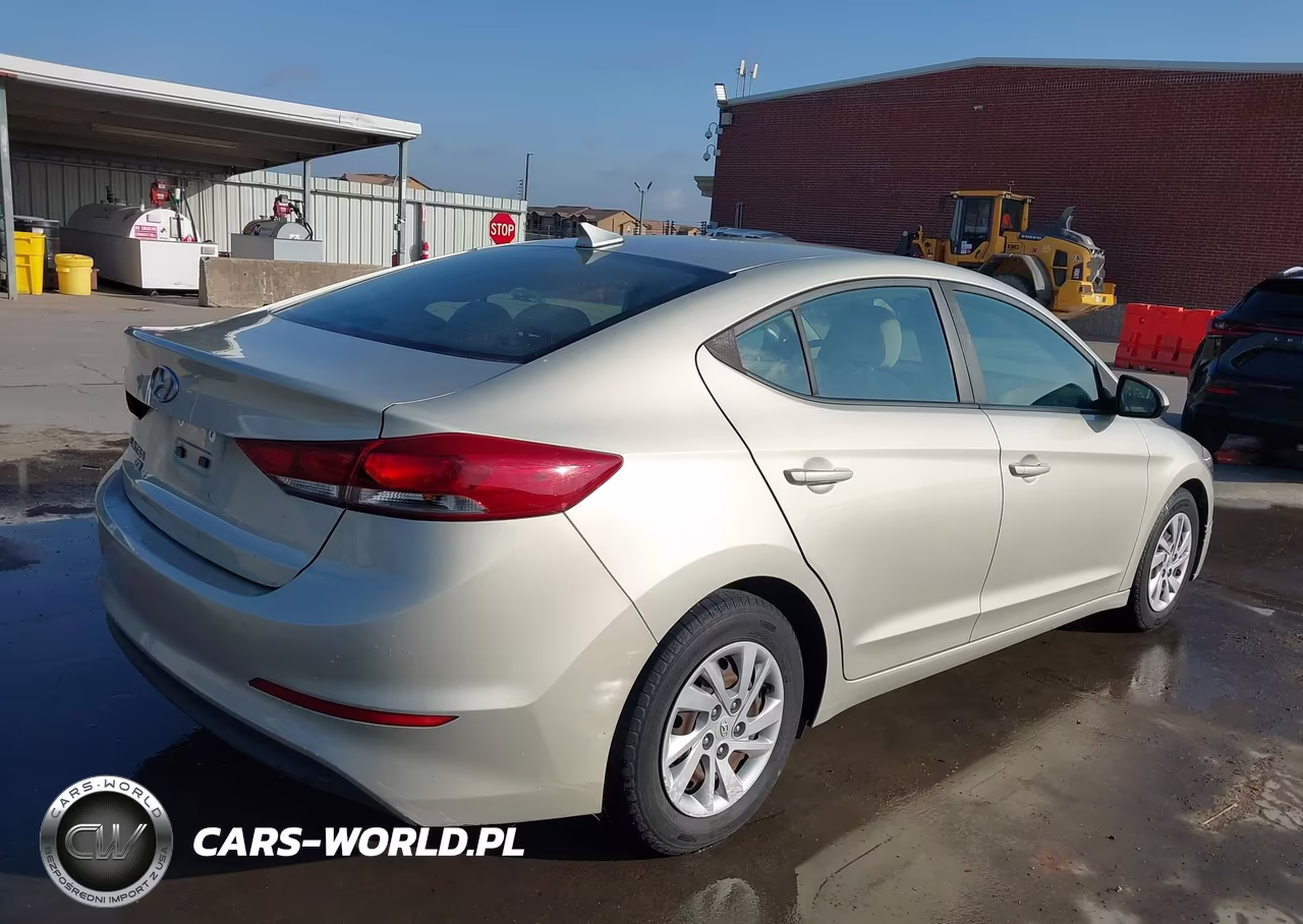 2017 Hyundai Elantra Se VIN:5NPD74LF0HH185895 - 4