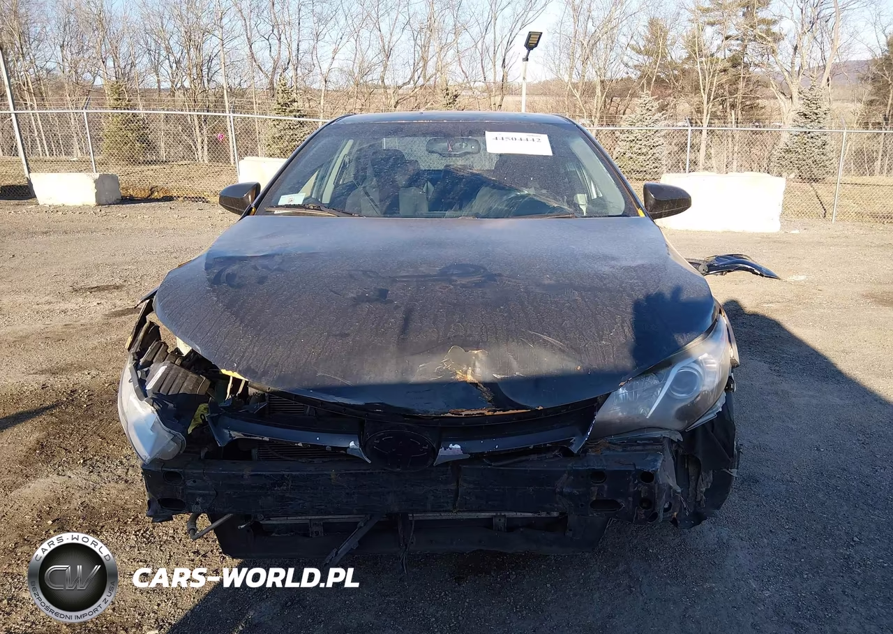 2015 Toyota Camry Hybrid Le VIN:4T1BD1FK0FU152918 - 13
