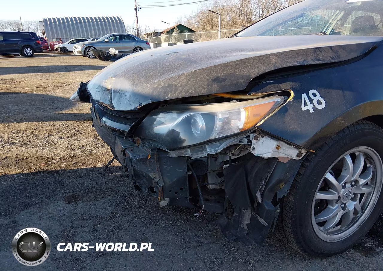 2015 Toyota Camry Hybrid Le VIN:4T1BD1FK0FU152918 - 19
