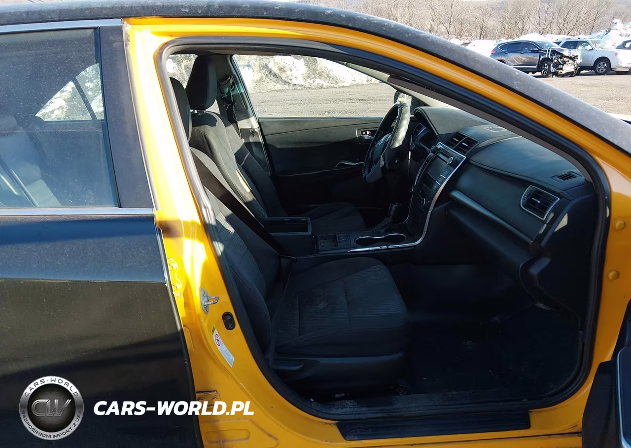 2015 Toyota Camry Hybrid Le VIN:4T1BD1FK0FU152918 - 5