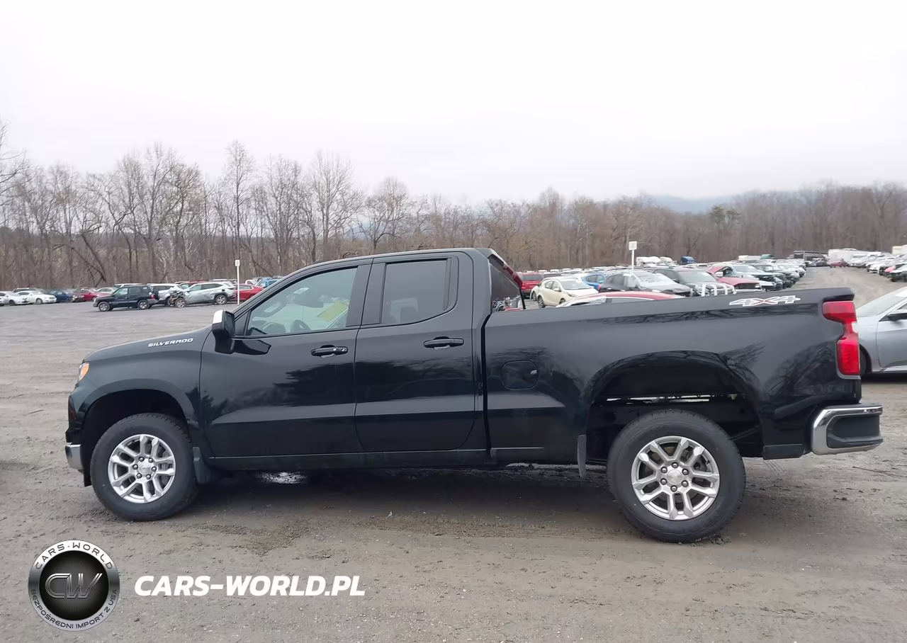 2023 Chevrolet Silverado 1500 VIN:1GCRDKEK7PZ272603 - 15