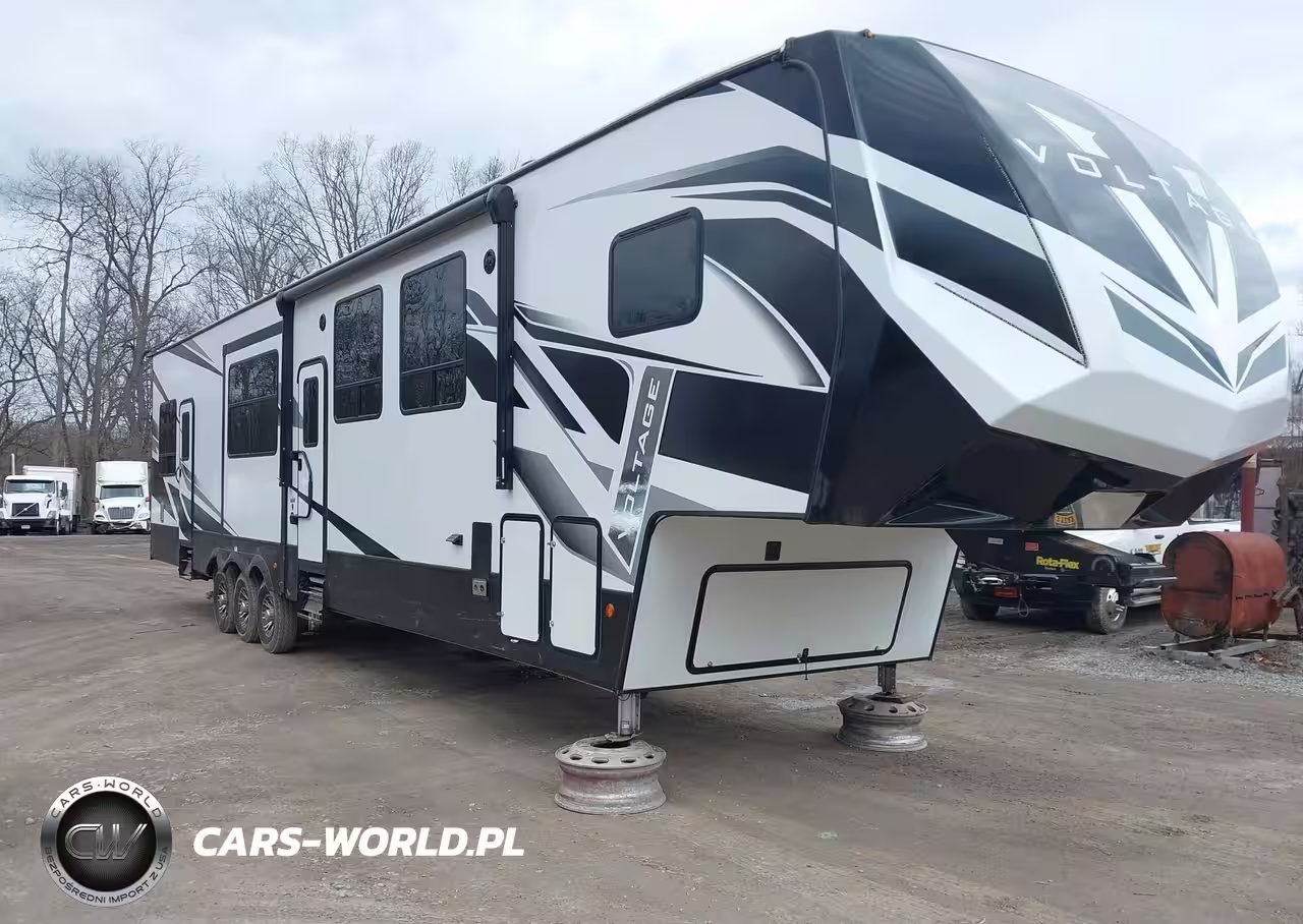 2021 Dutchman Voltage