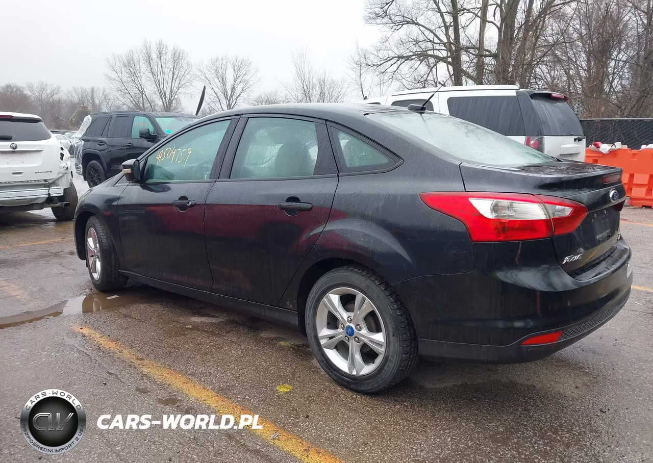 2013 Ford Focus Se VIN:1FADP3F21DL221687 - 3