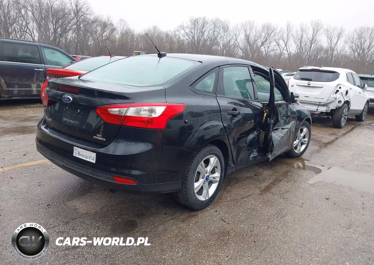 2013 Ford Focus Se VIN:1FADP3F21DL221687 - 4