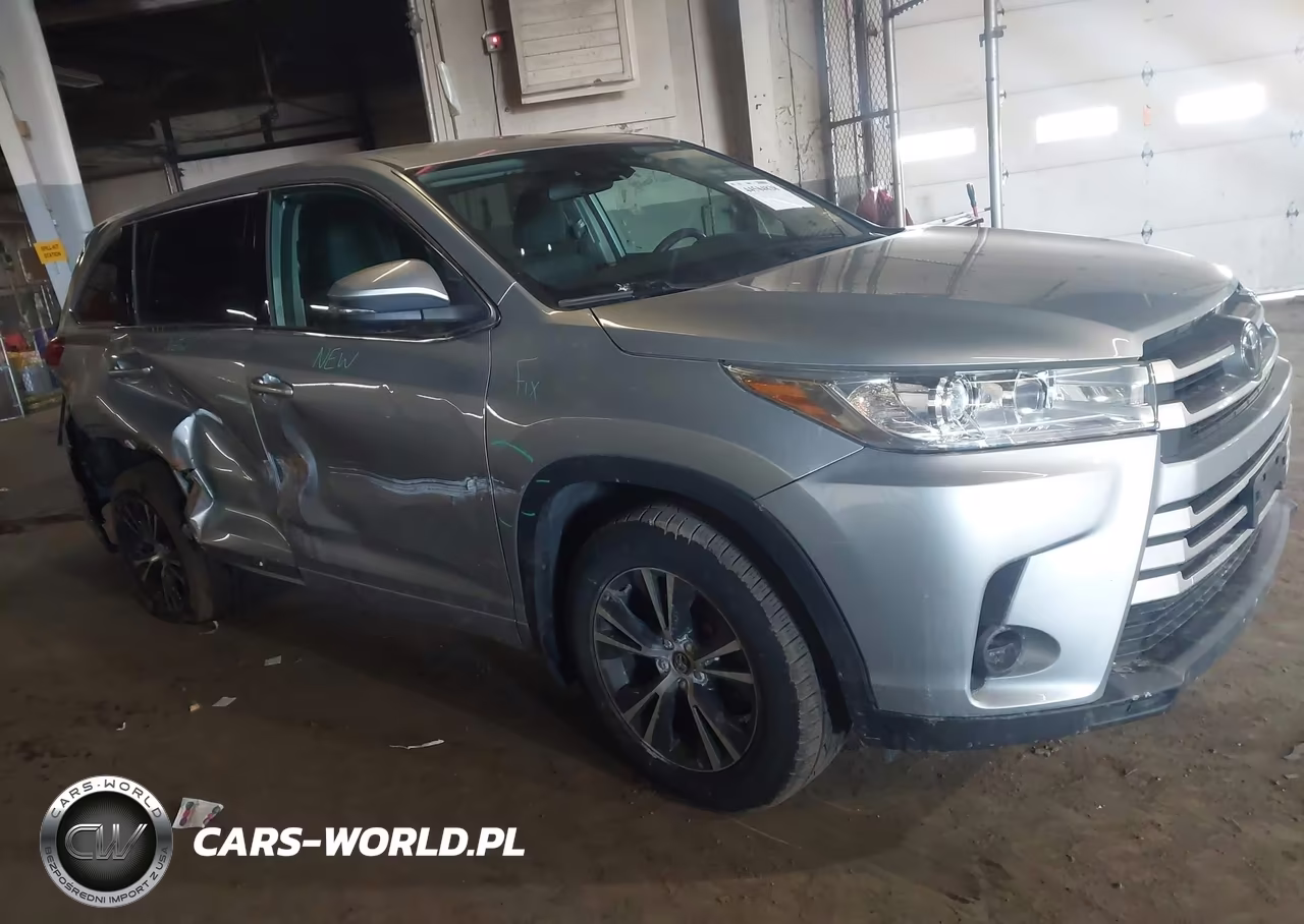 2018 Toyota Highlander Le
