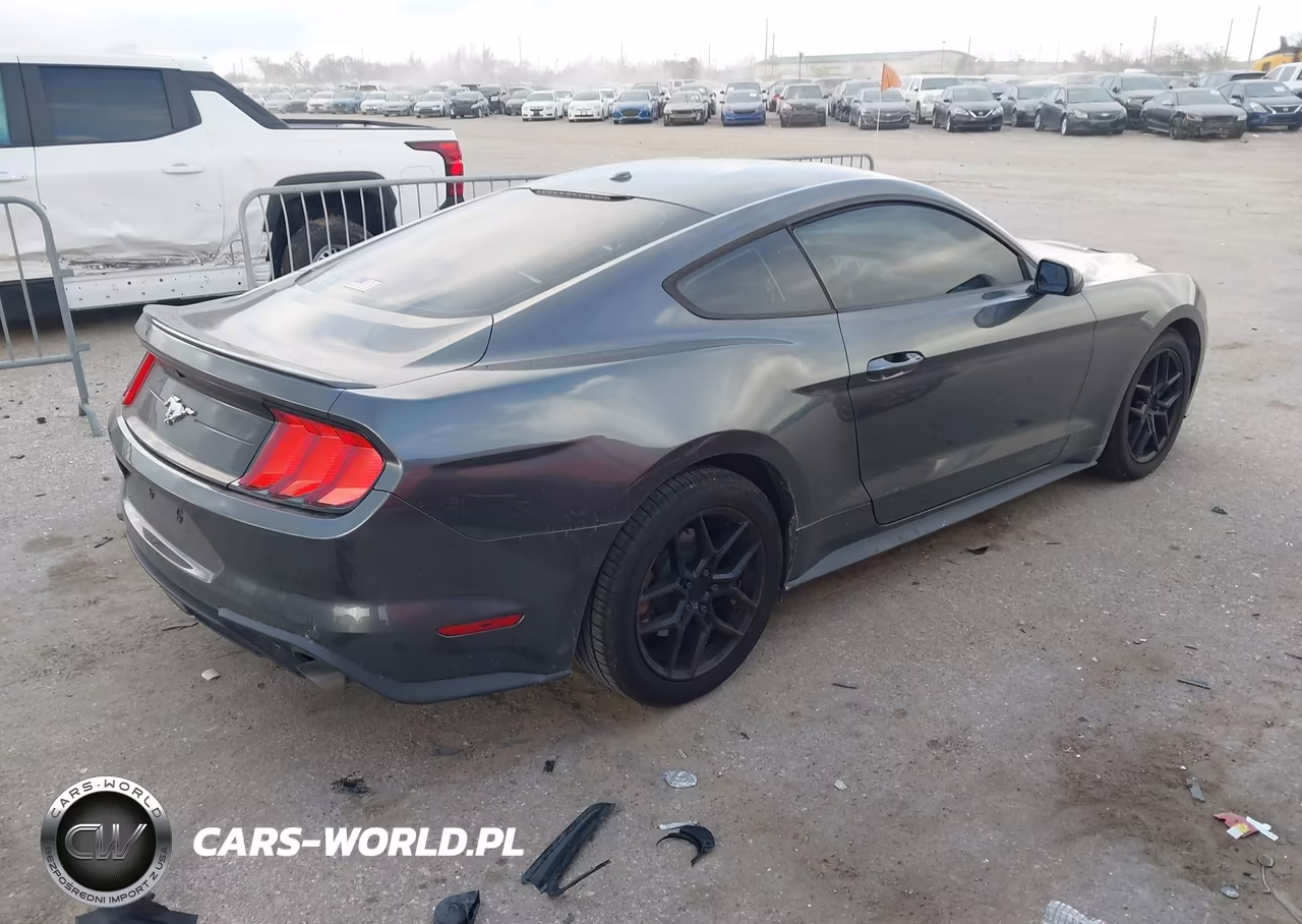 2018 Ford Mustang Ecoboost VIN:1FA6P8TH5J5104094 - 4