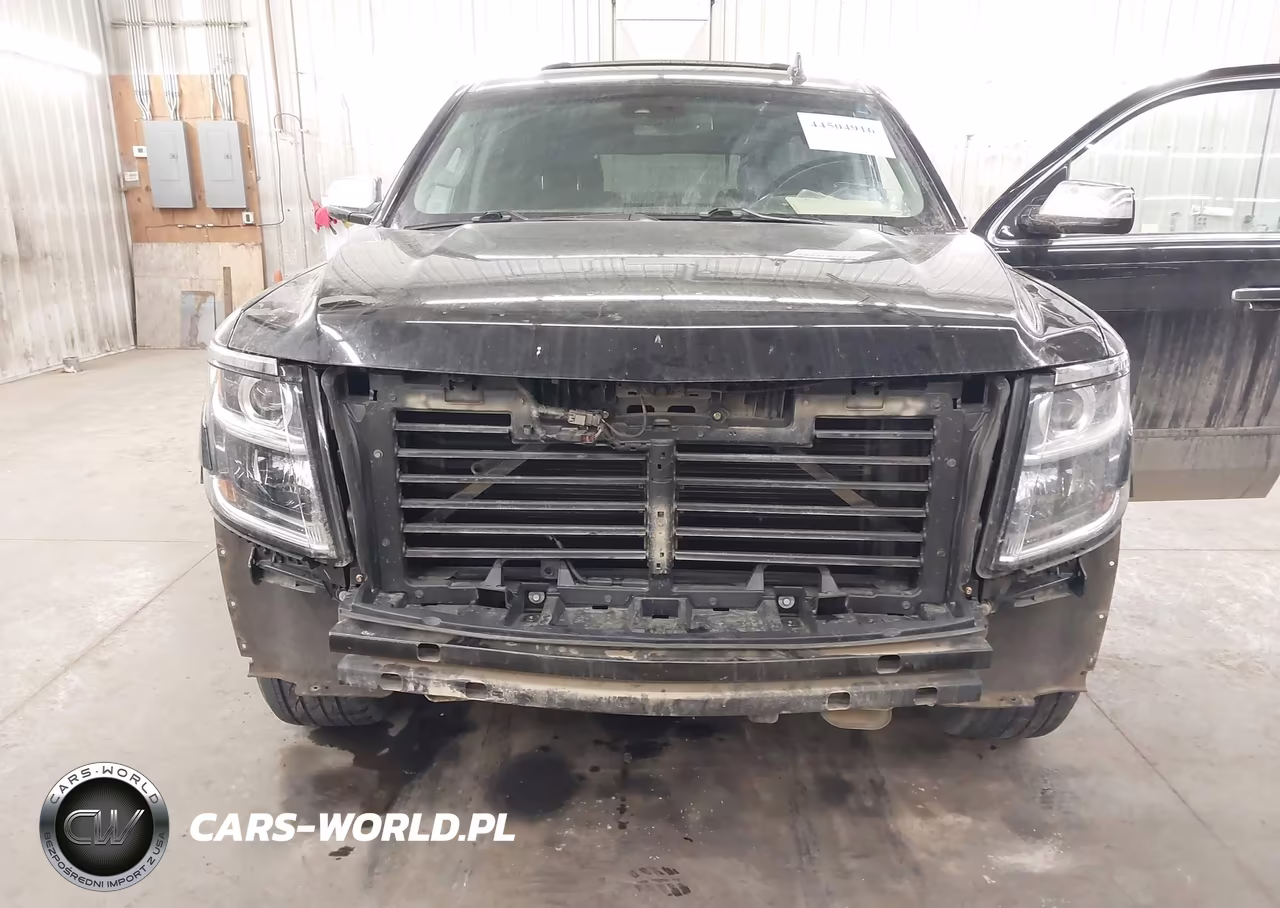 2017 Chevrolet Suburban Premier VIN:1GNSKJKC7HR119372 - 6