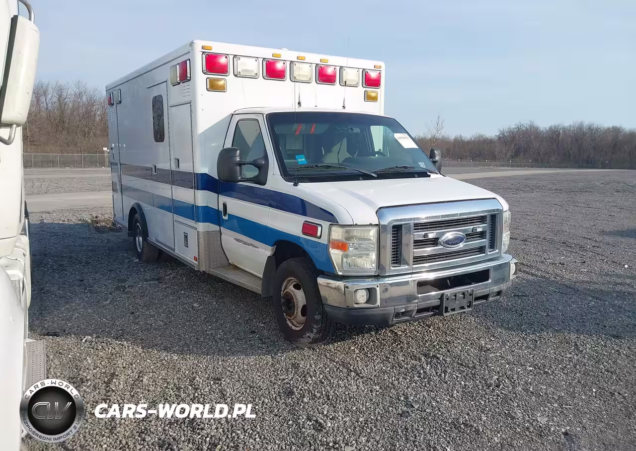 2011 Ford E-450 Cutaway