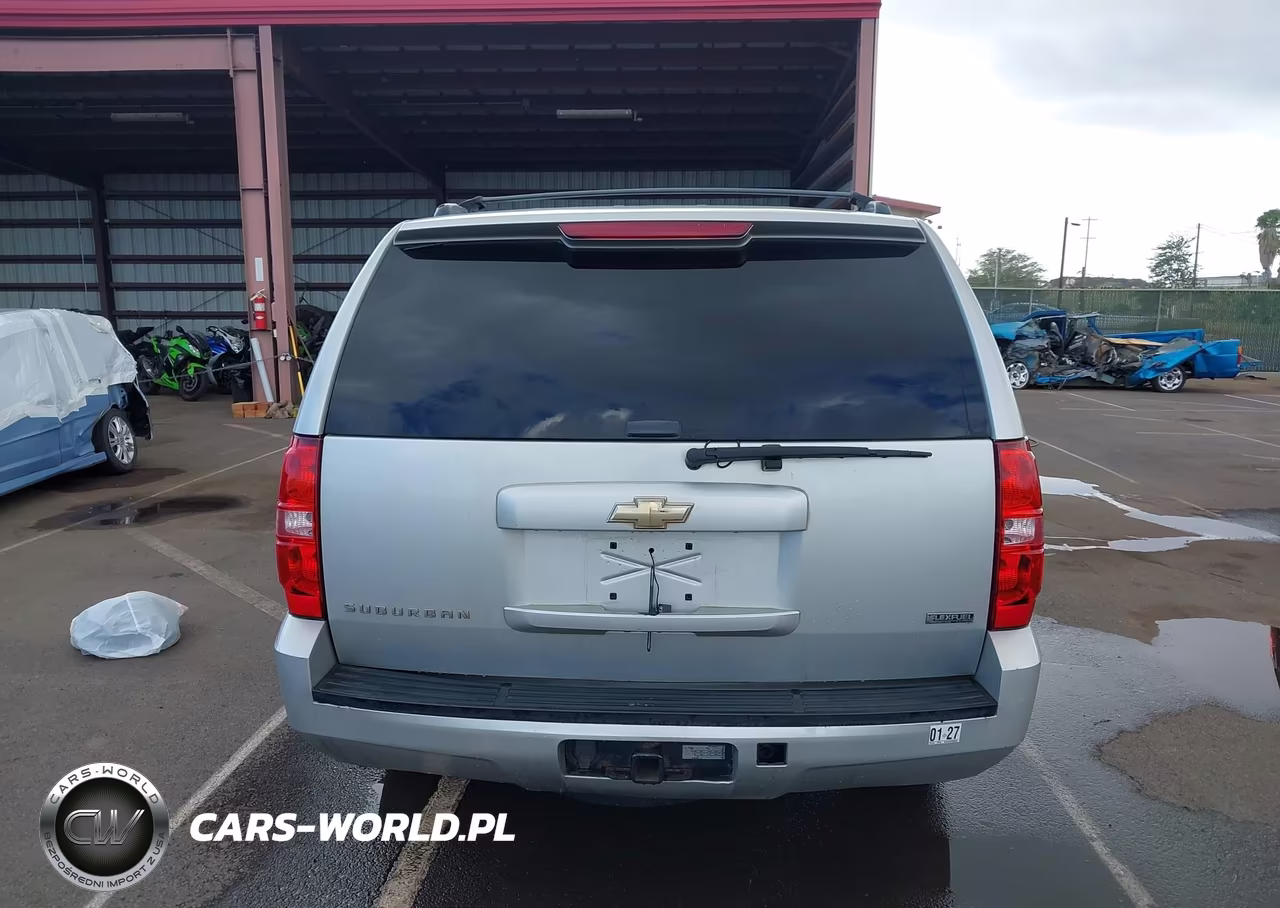 2011 Chevrolet Suburban 1500 Ls VIN:1GNSCHE01BR299334 - 16