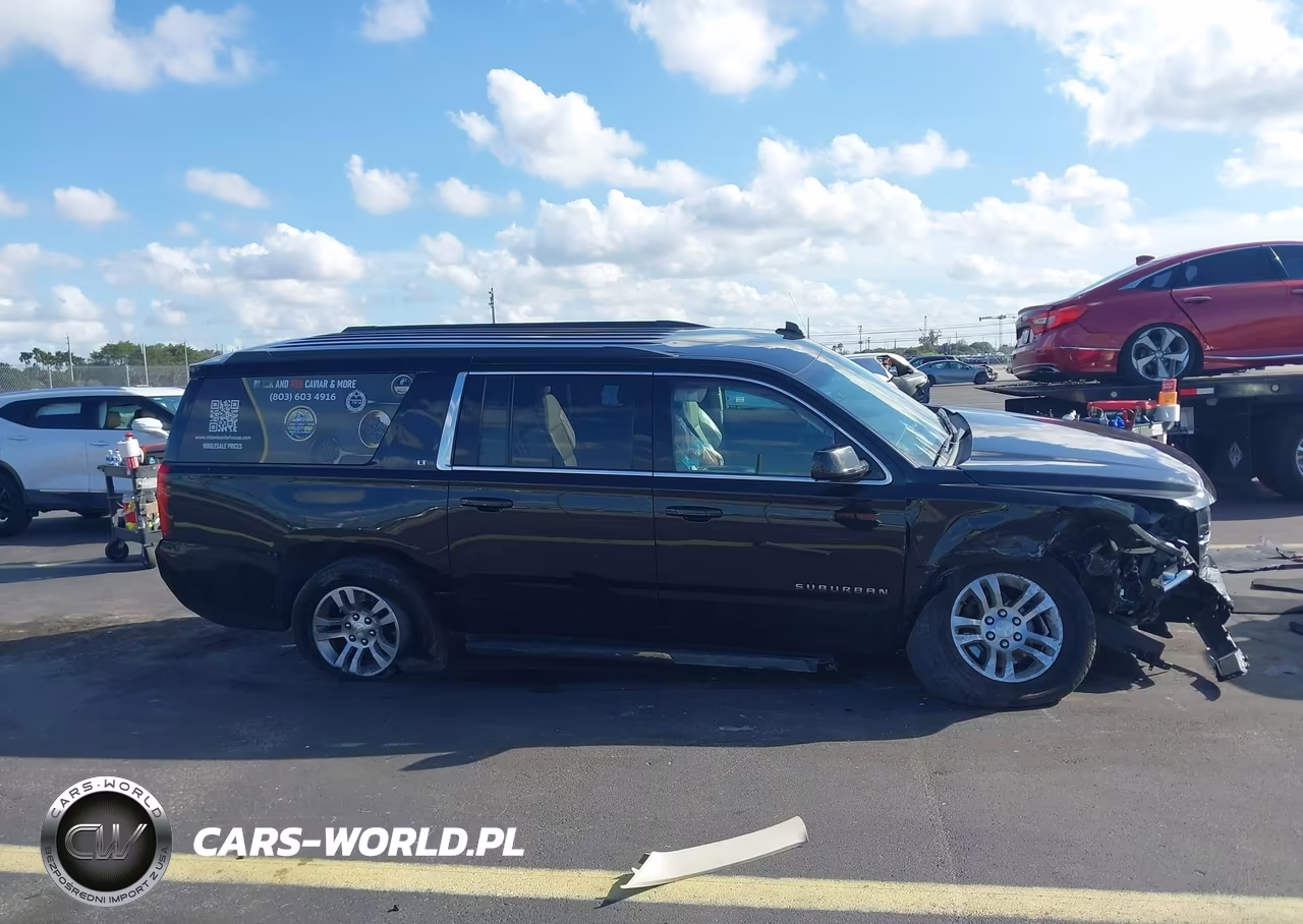 2019 Chevrolet Suburban Lt VIN:1GNSCHKC5KR109923 - 13