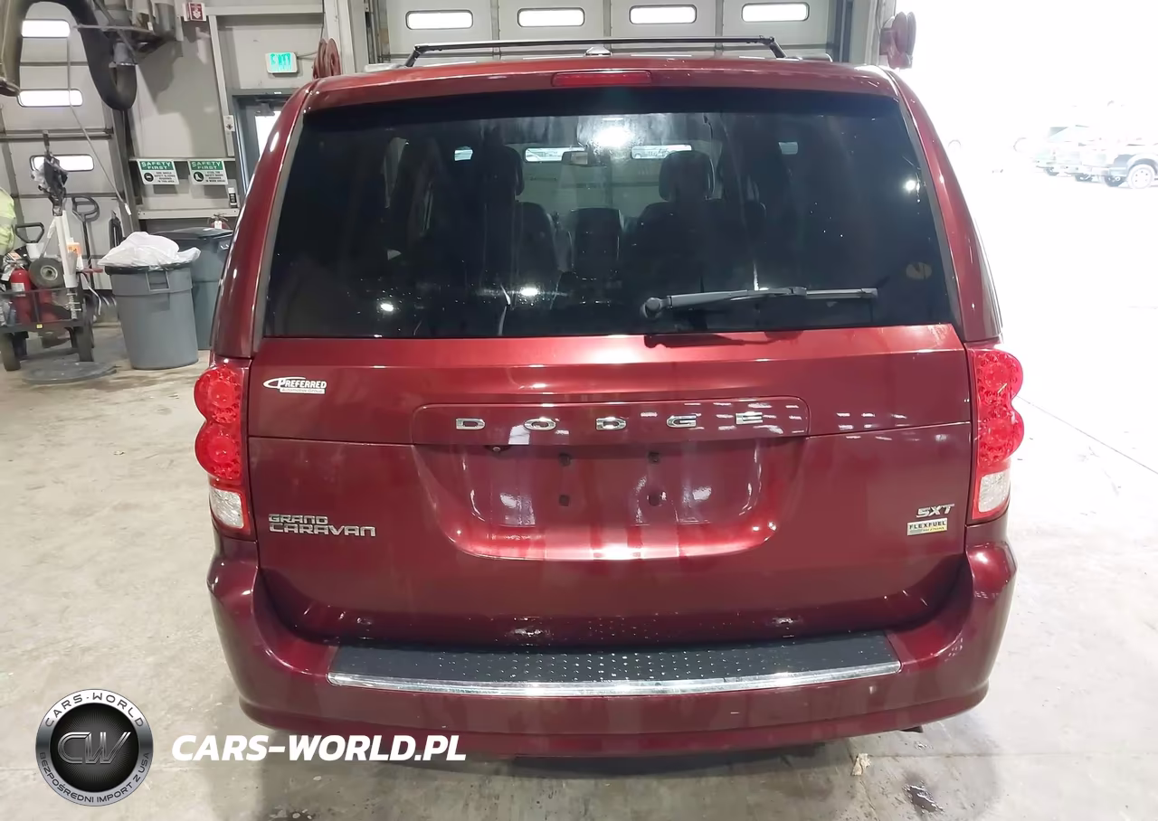 2018 Dodge Grand Caravan Sxt VIN:2C4RDGCG7JR242305 - 17