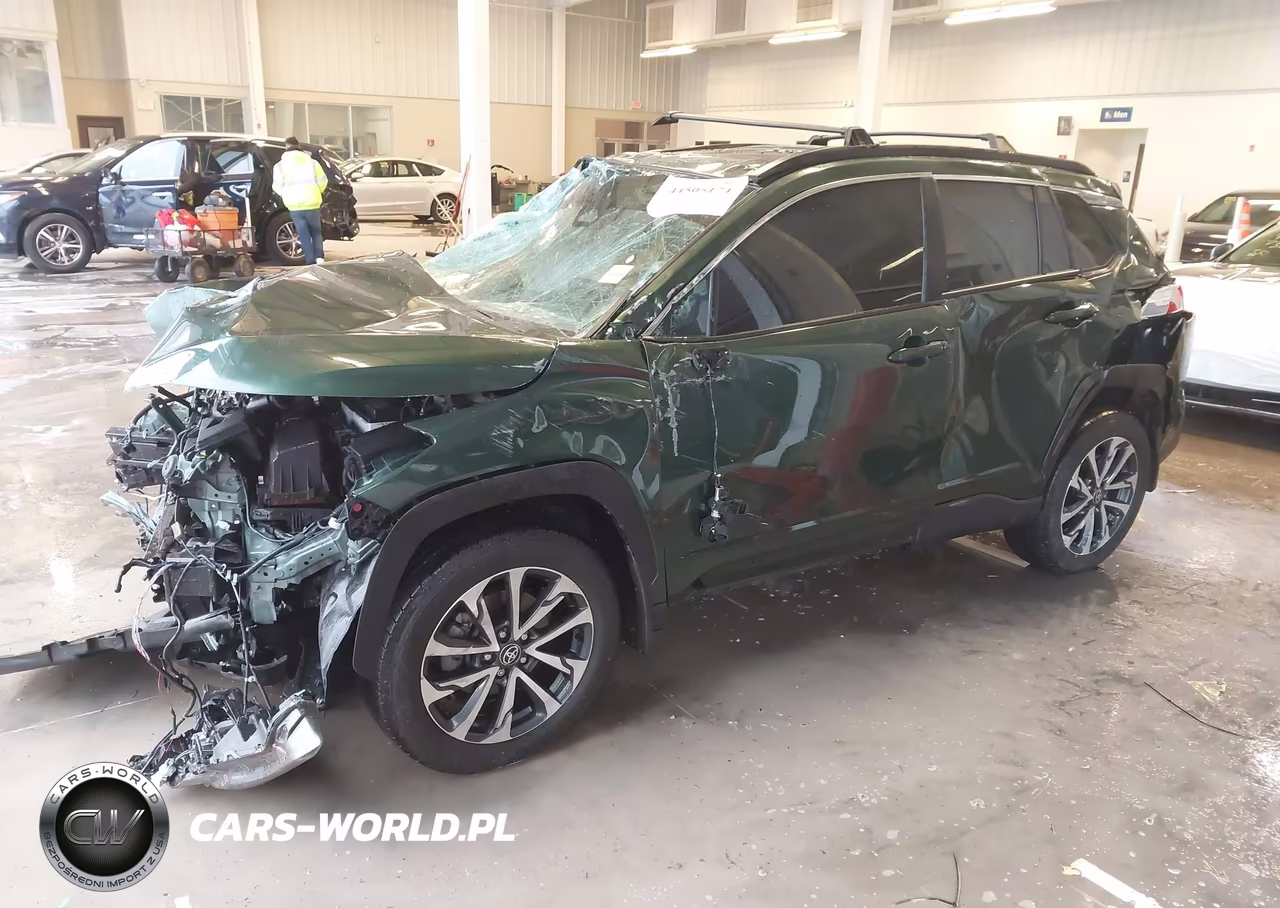 2024 Toyota Corolla Cross Xle VIN:7MUDAABG0RV118192 - 2