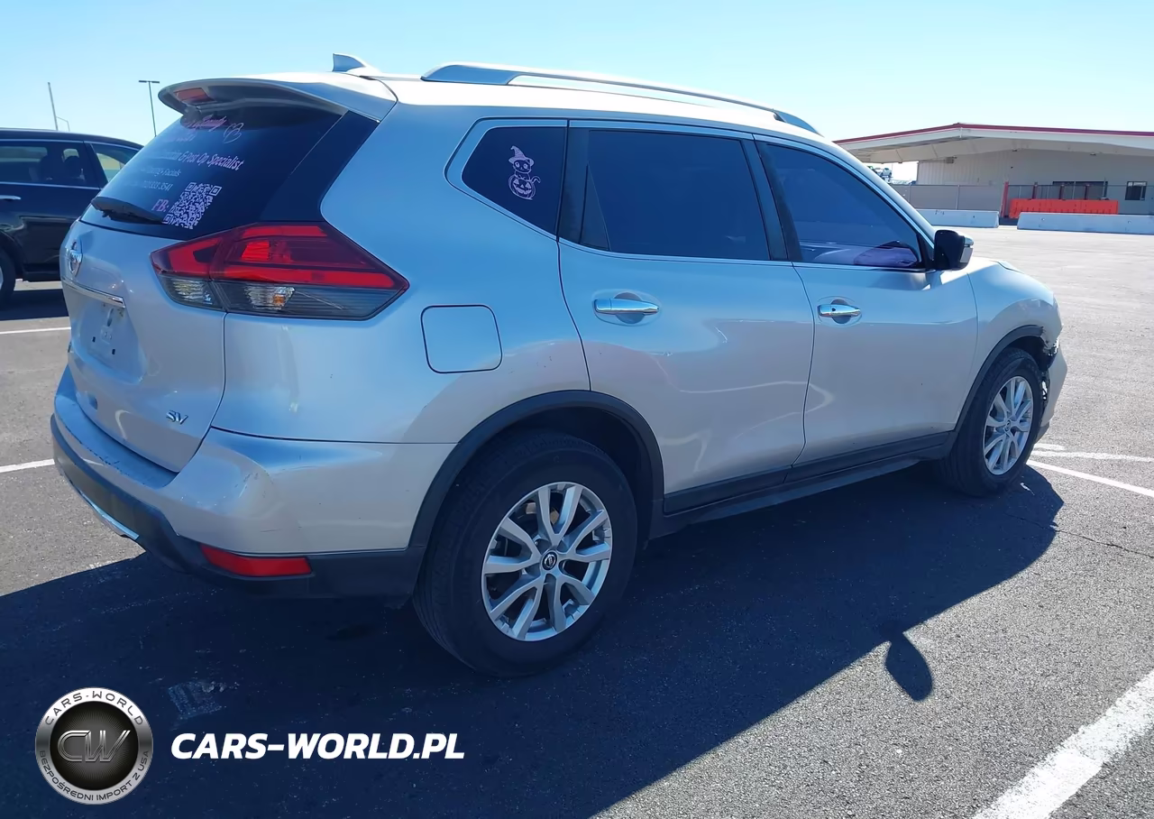 2017 Nissan Rogue Sv VIN:KNMAT2MT8HP563408 - 4