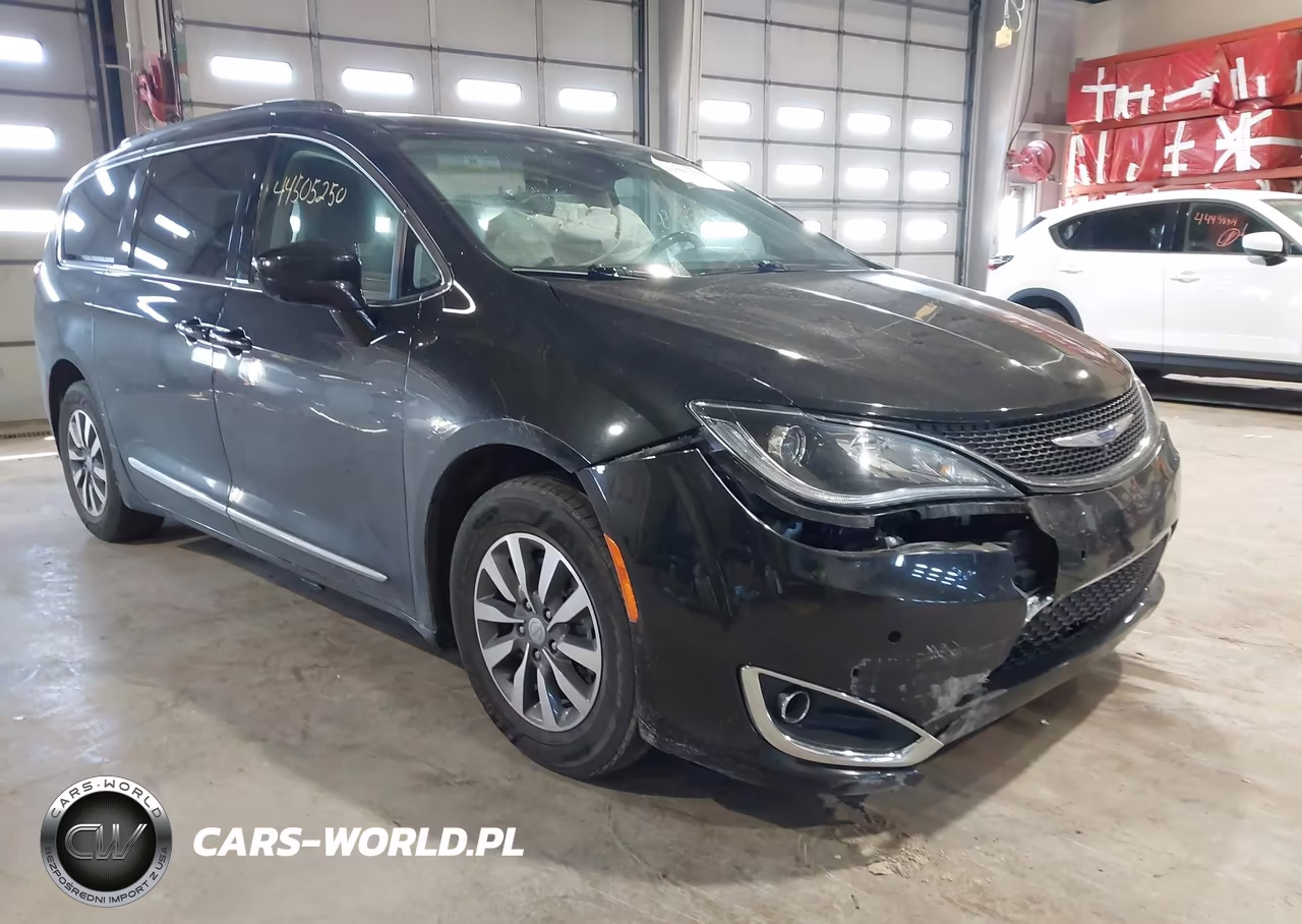 2020 Chrysler Pacifica Touring L Plus