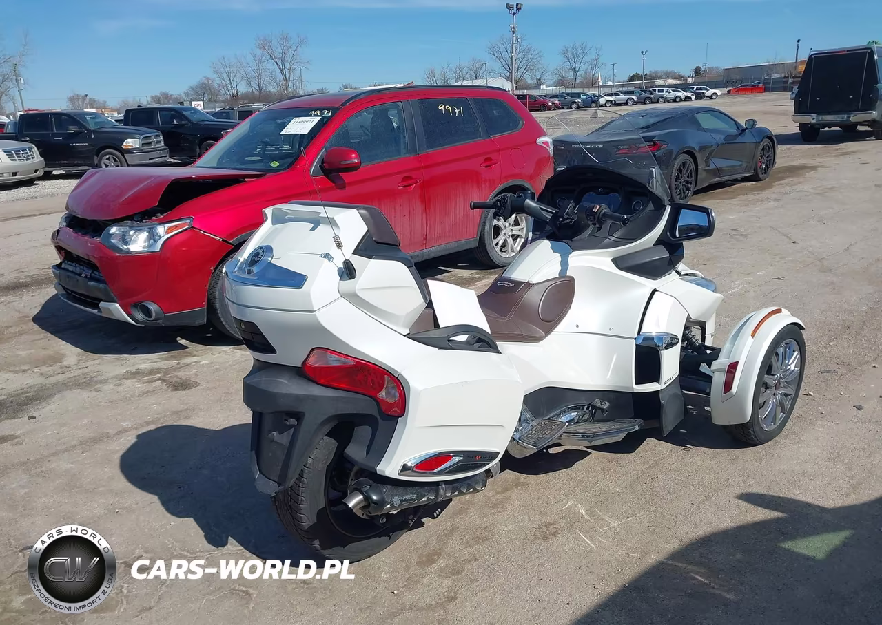2013 Can-Am Spyder Roadster Rt-Rts-Rt Limited VIN:2BXNBBC12DV003940 - 4