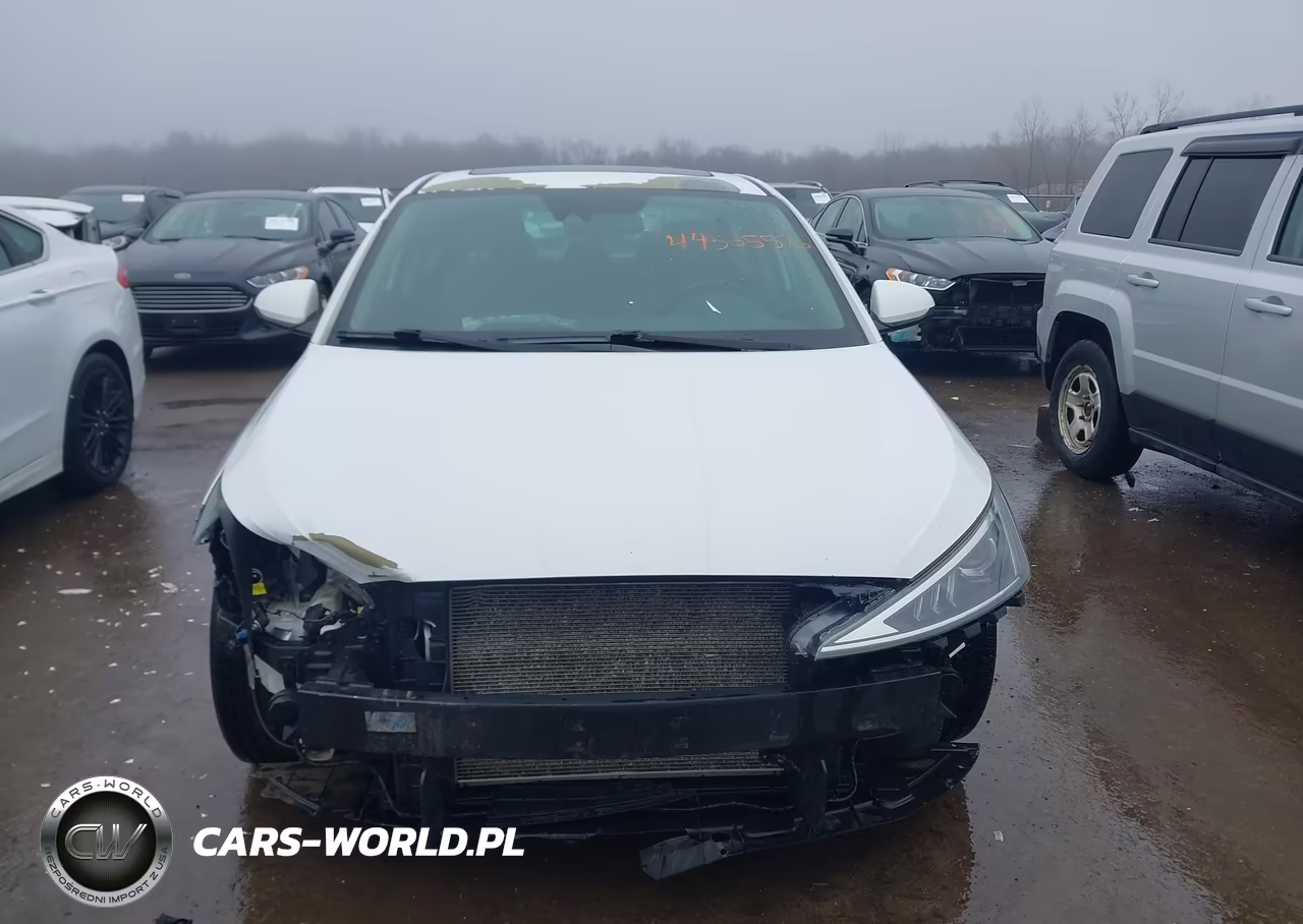 2020 Hyundai Elantra Value Edition VIN:5NPD84LF8LH546490 - 12