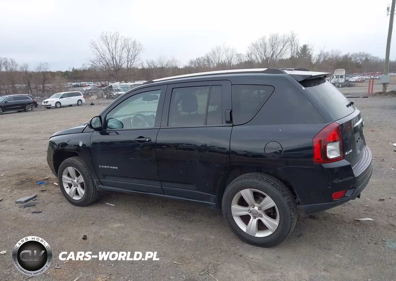 2014 Jeep Compass Latitude VIN:1C4NJDEB5ED846659 - 14